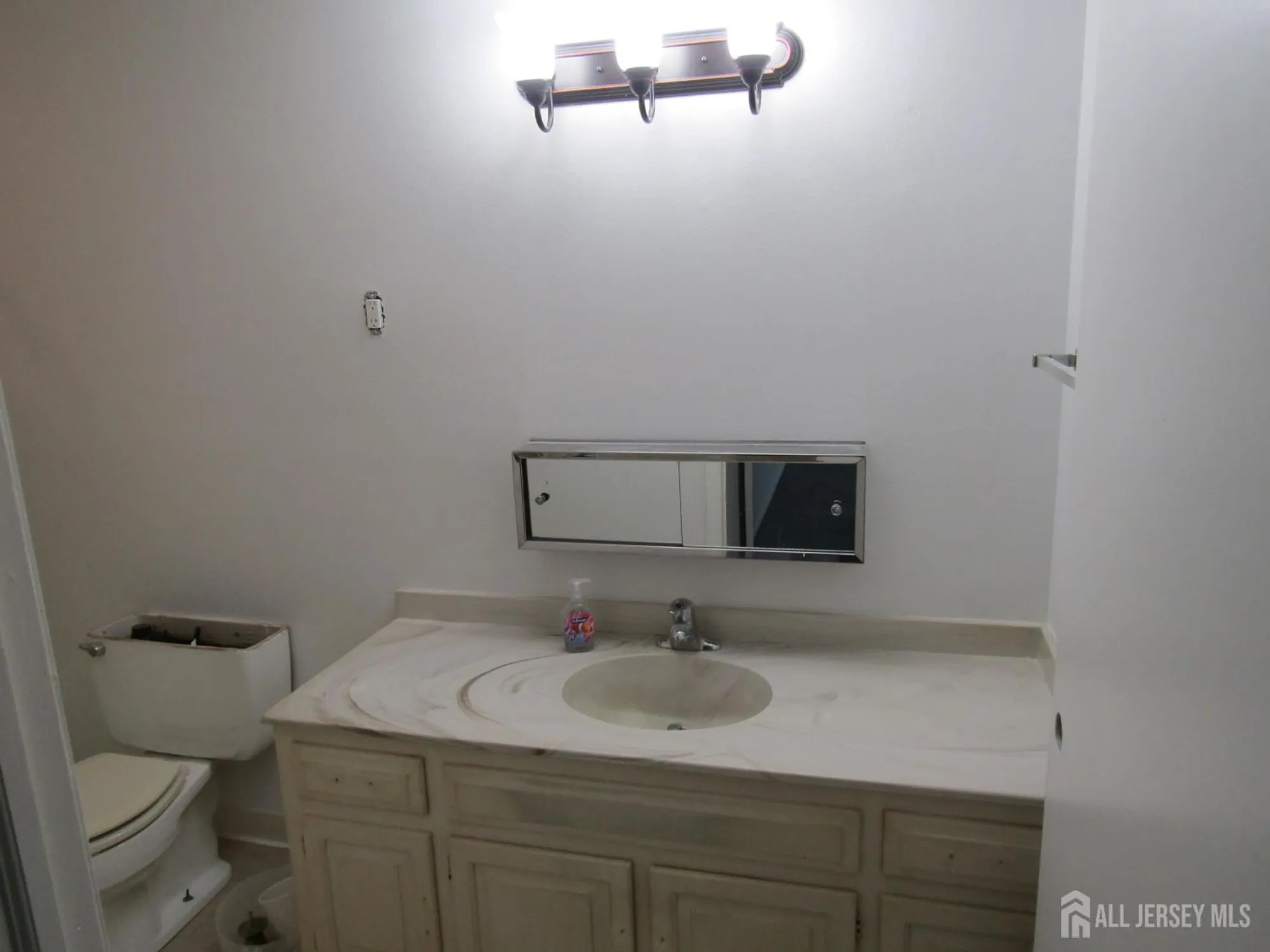 Property Slideshow image 10 of 11 | 140 plymouth ln a, Monroe, NJ, 08831