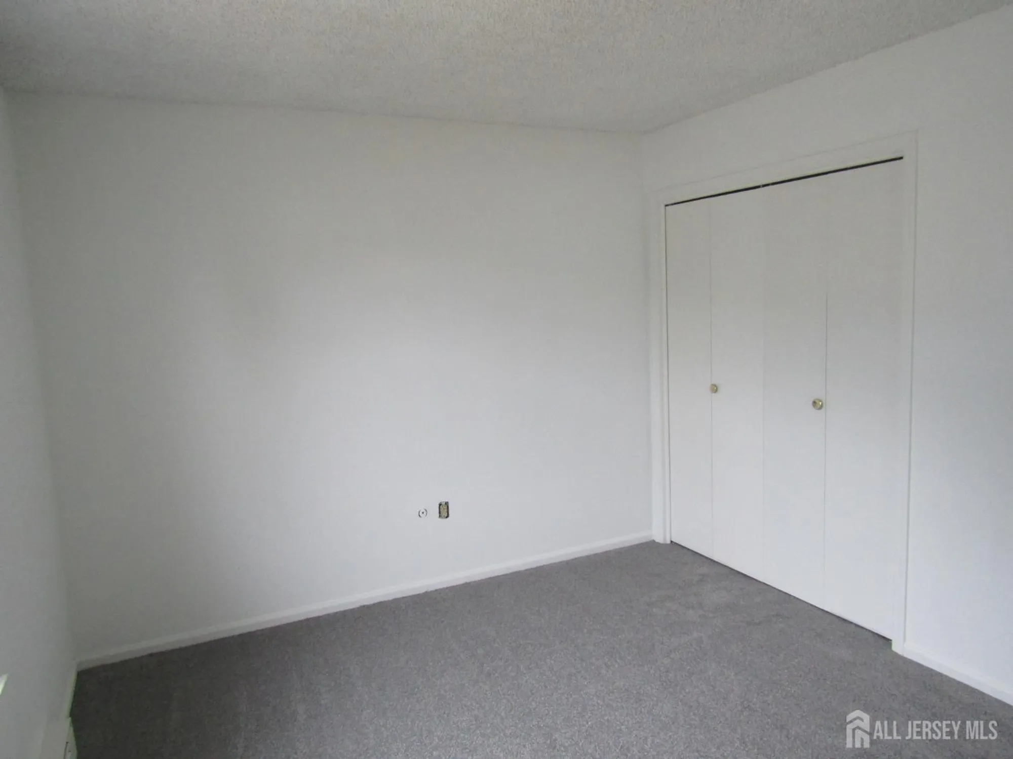 Property Slideshow image 4 of 11 | 140 plymouth ln a, Monroe, NJ, 08831