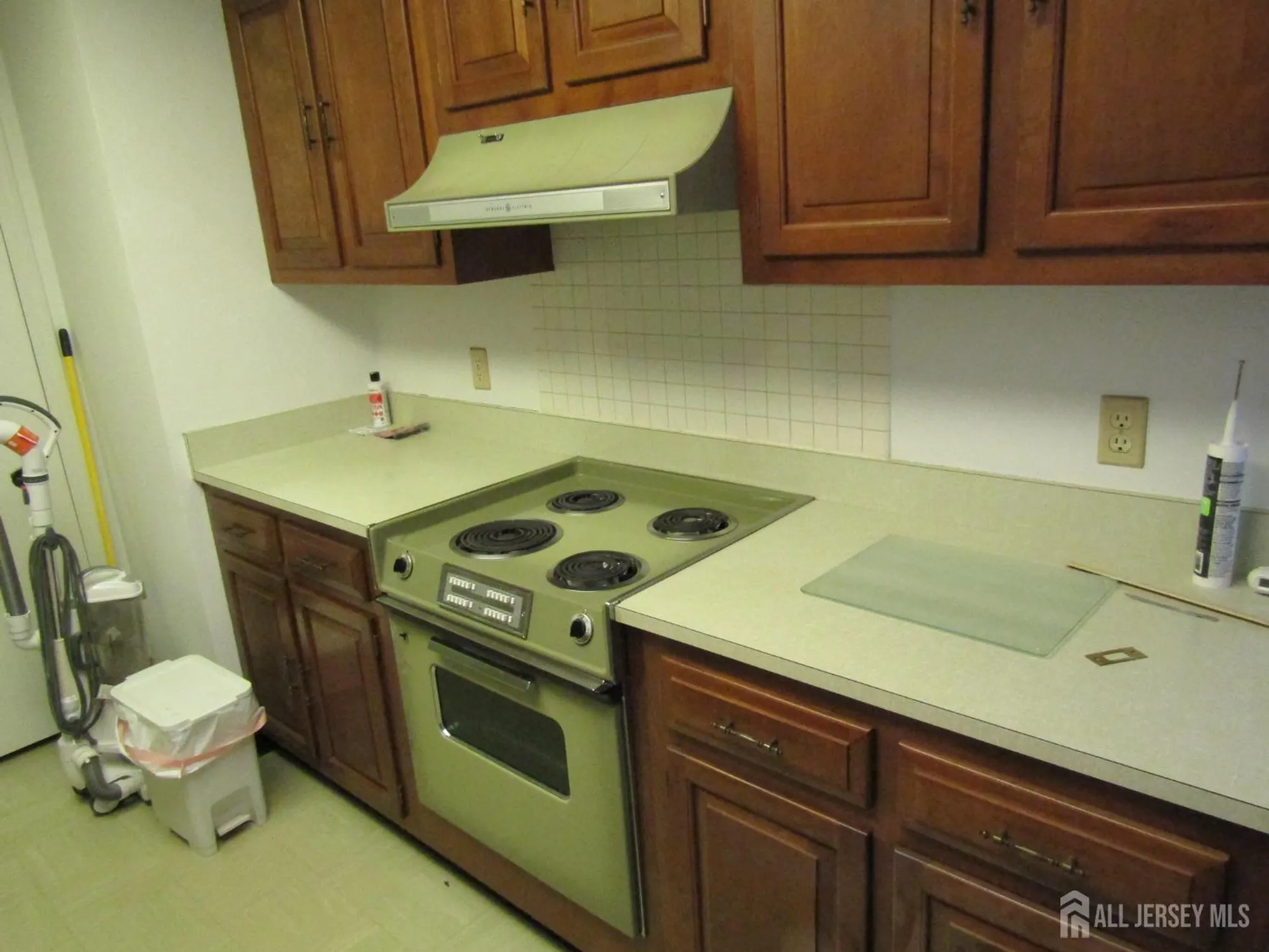 Property Slideshow image 6 of 11 | 140 plymouth ln a, Monroe, NJ, 08831