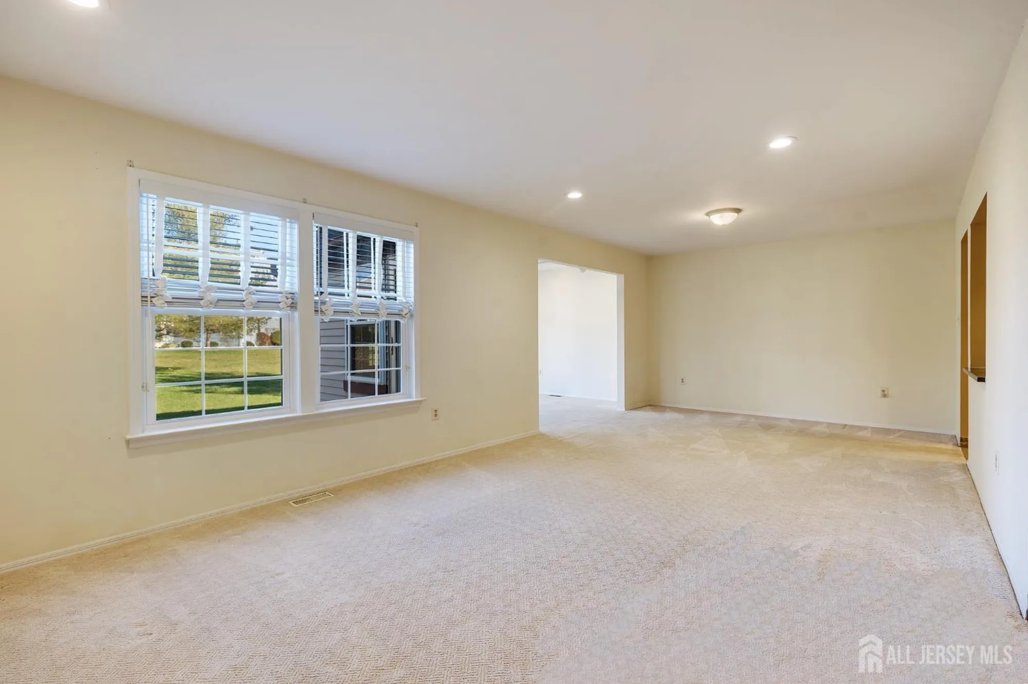 Property Slideshow image 4 of 29 | 14b john paul jones dr b, Monroe, NJ, 08831