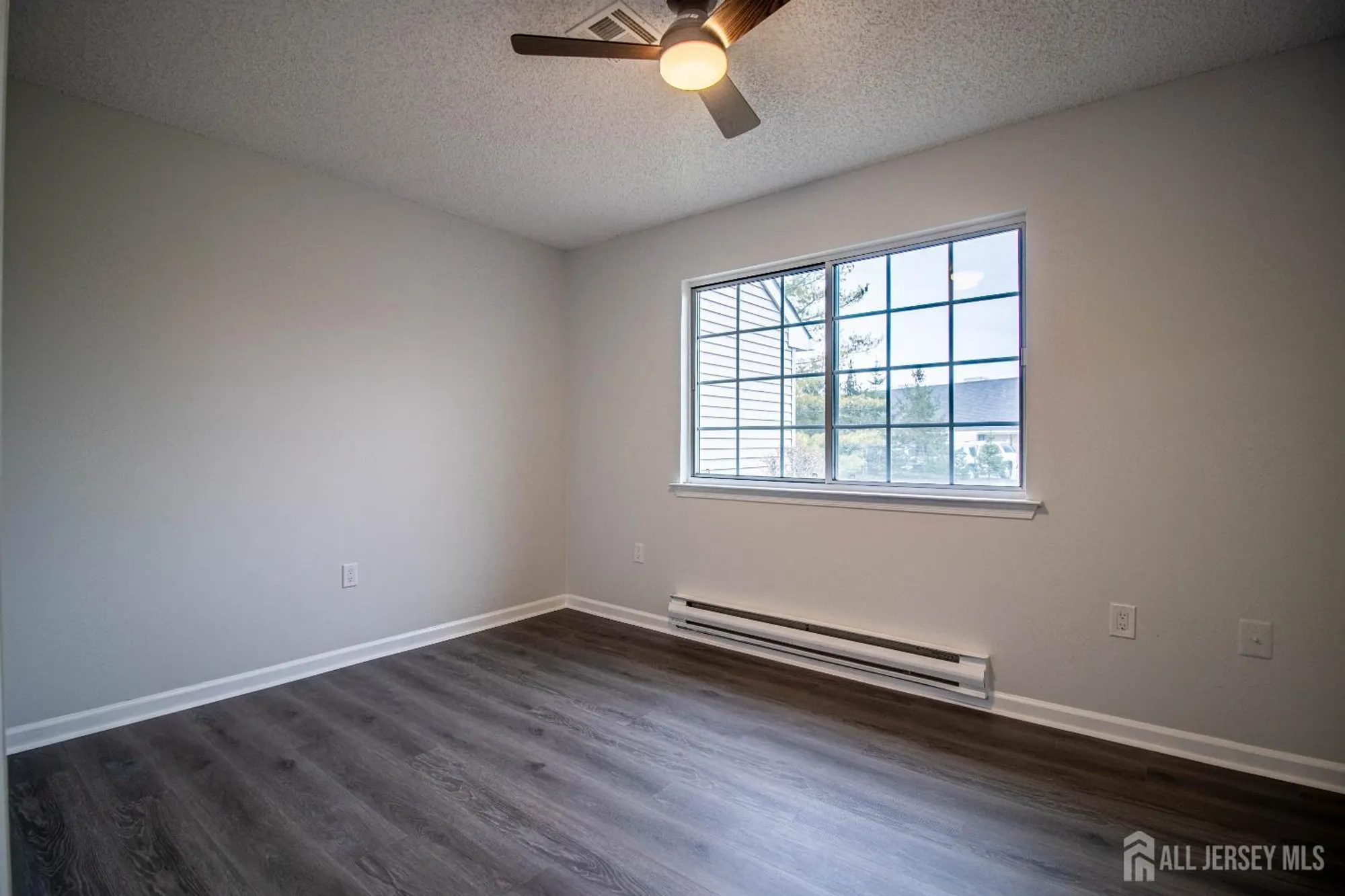 Property Slideshow image 11 of 21 | 659b azalea plz, Monroe, NJ, 08831