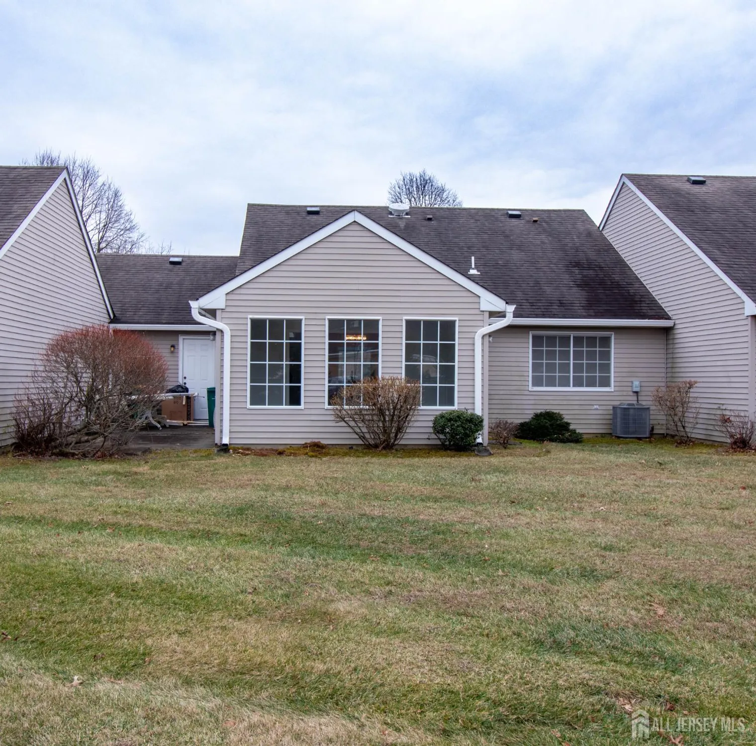 Property Slideshow image 19 of 21 | 659b azalea plz, Monroe, NJ, 08831