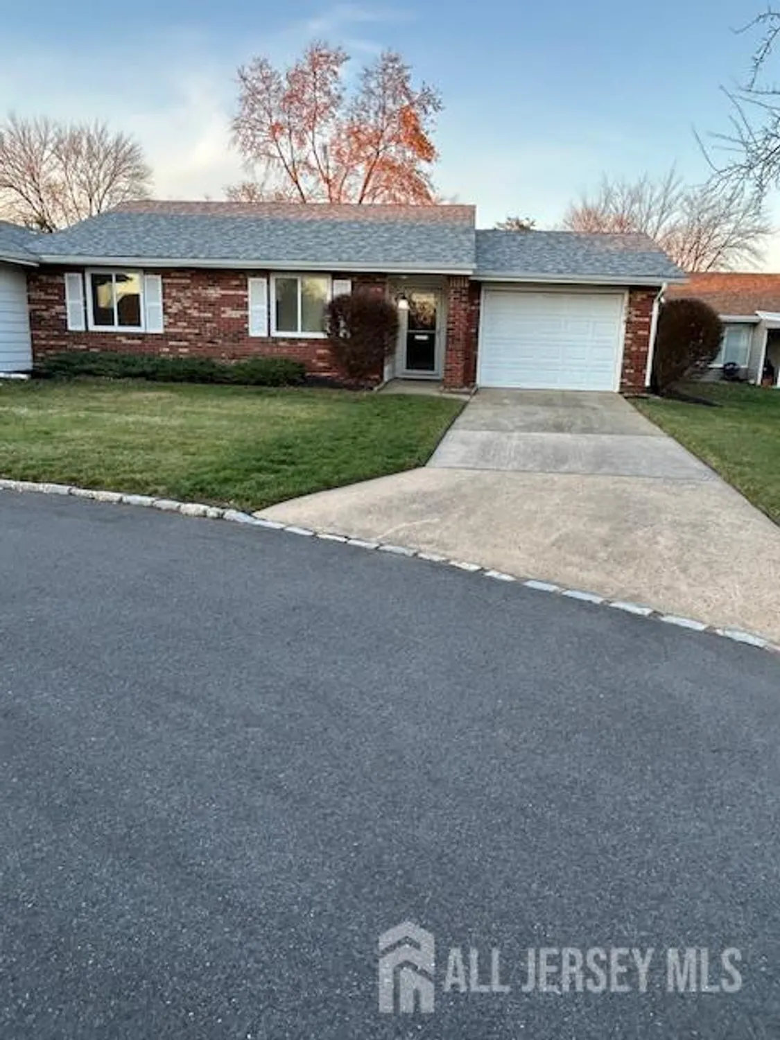 Property Slideshow image 1 of 1 | 180b mimosa plz, Monroe, NJ, 08831