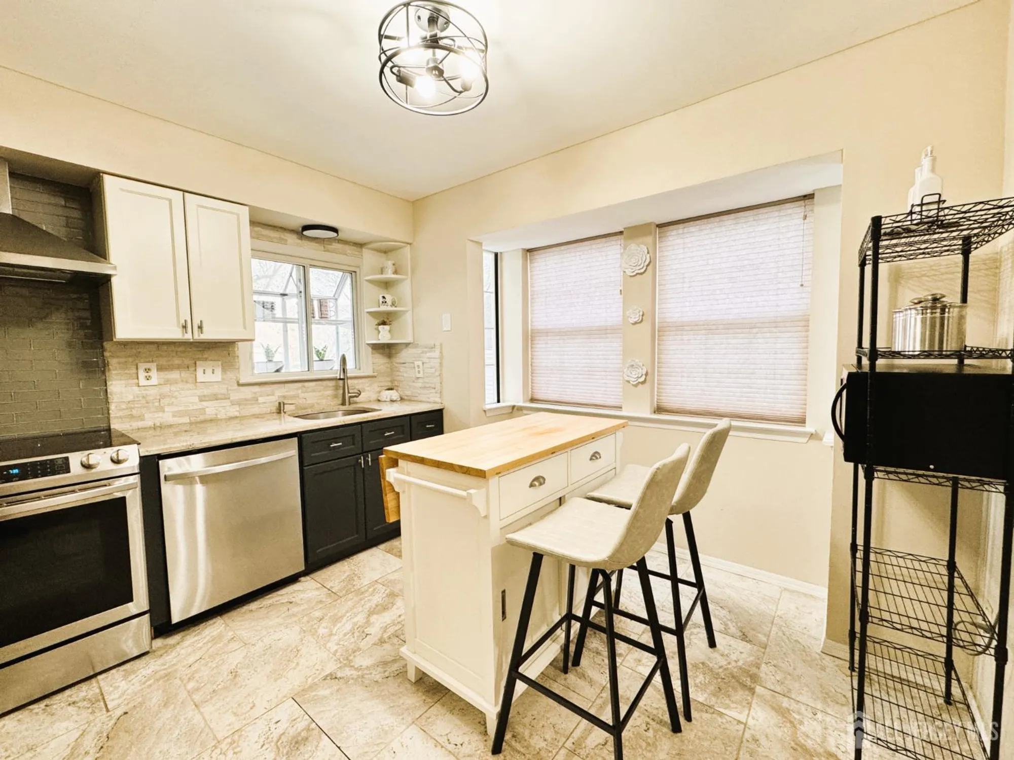 Property Slideshow image 11 of 28 | 4c rutherford hayes dr, Monroe, NJ, 08831