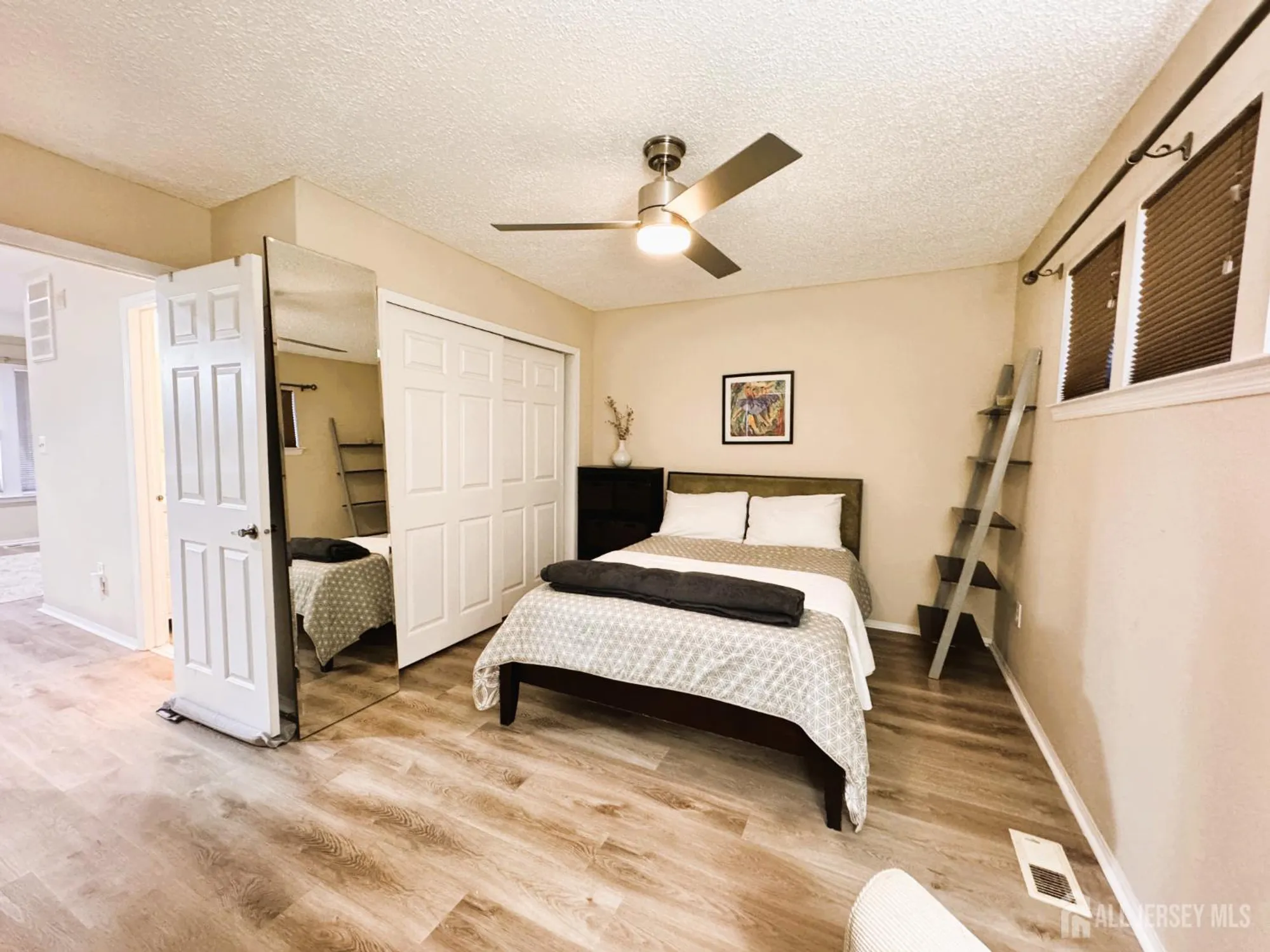 Property Slideshow image 23 of 28 | 4c rutherford hayes dr, Monroe, NJ, 08831