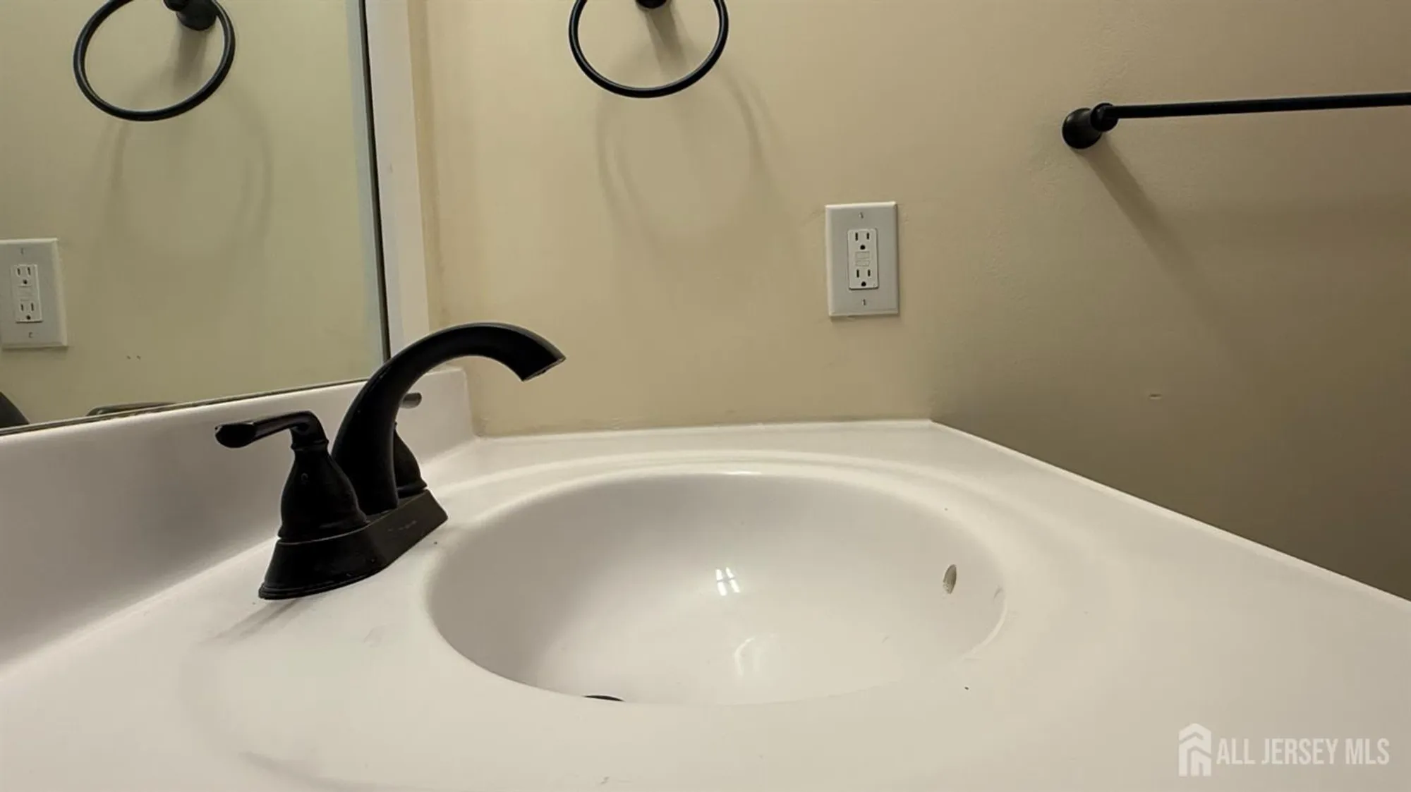 Property Slideshow image 6 of 17 | 62 yorkshire dr a, Monroe, NJ, 08831