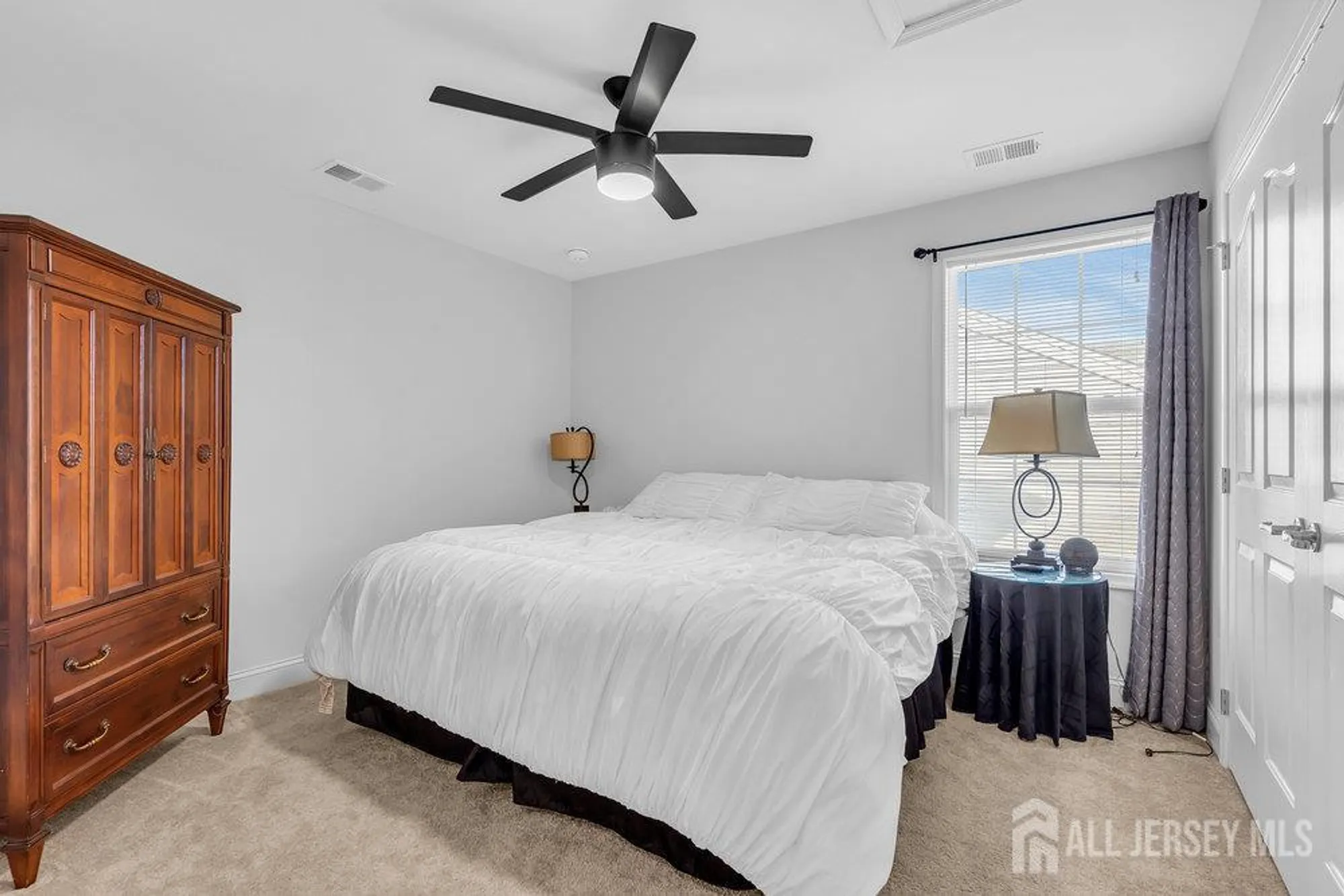 Property Slideshow image 25 of 31 | 147 cobblestone blvd, Monroe, NJ, 08831