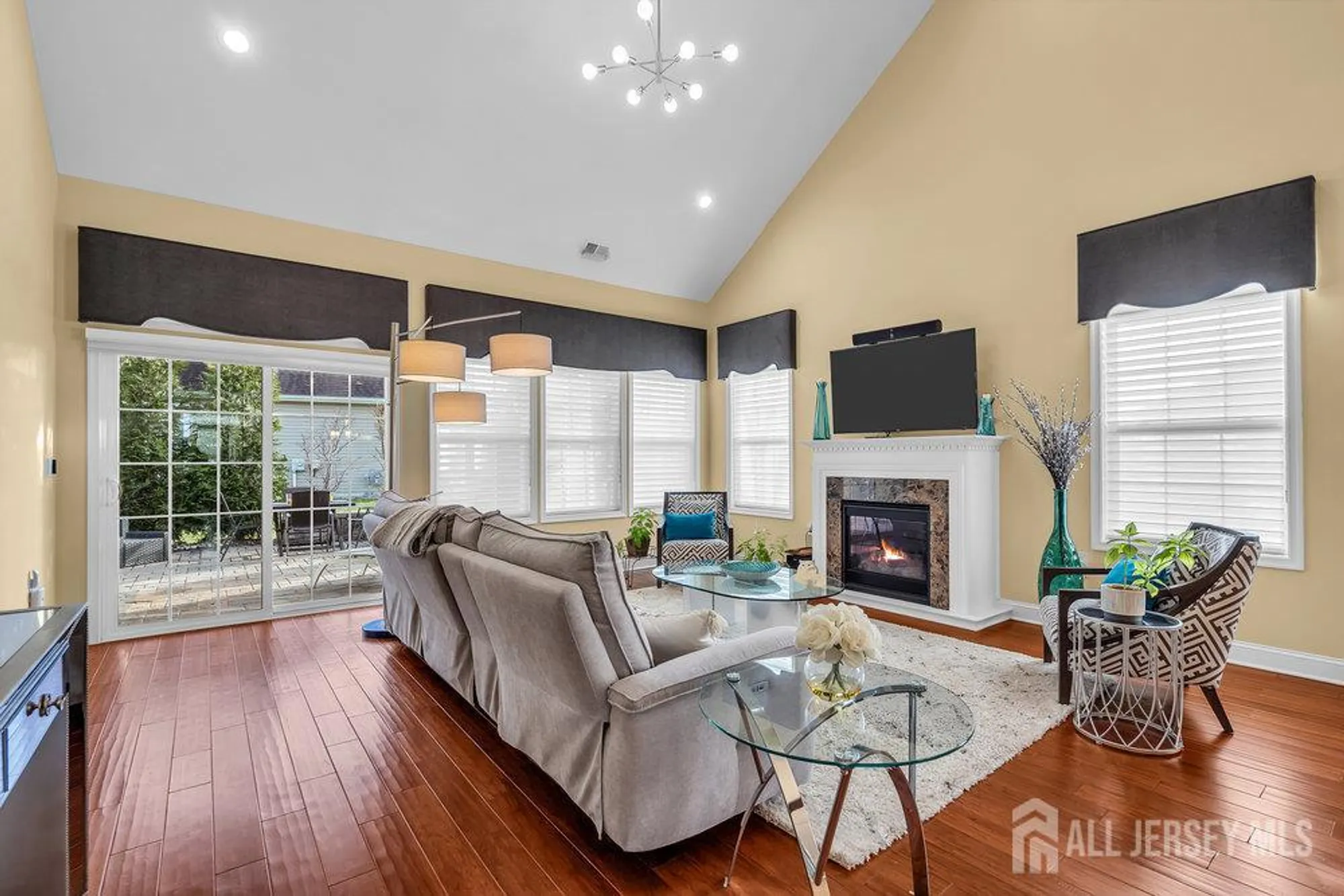 Property Slideshow image 14 of 31 | 147 cobblestone blvd, Monroe, NJ, 08831