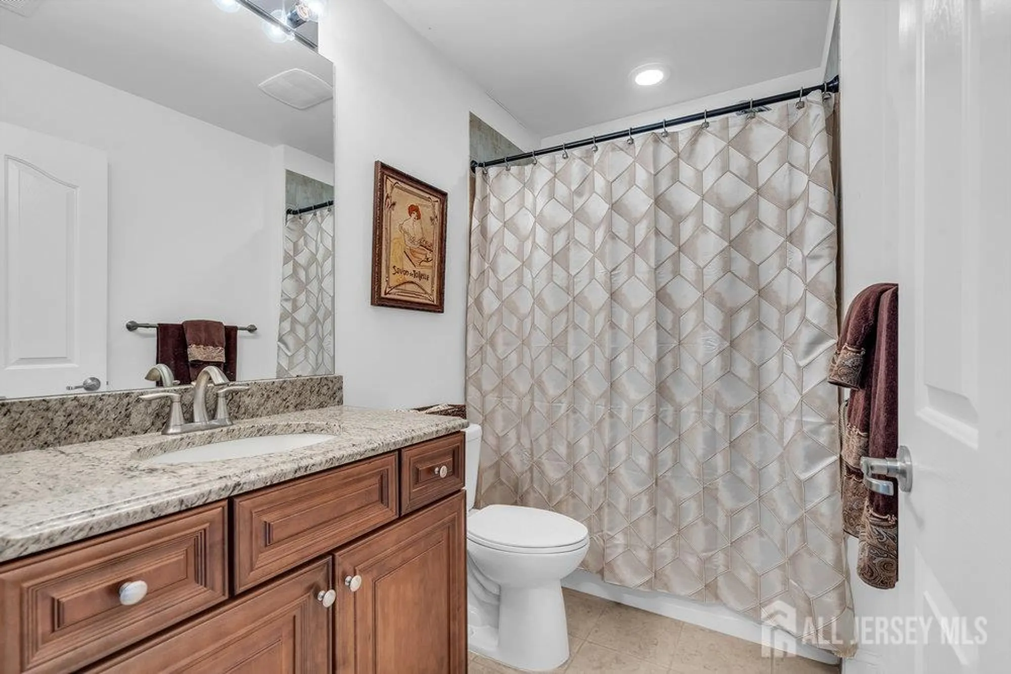 Property Slideshow image 24 of 31 | 147 cobblestone blvd, Monroe, NJ, 08831