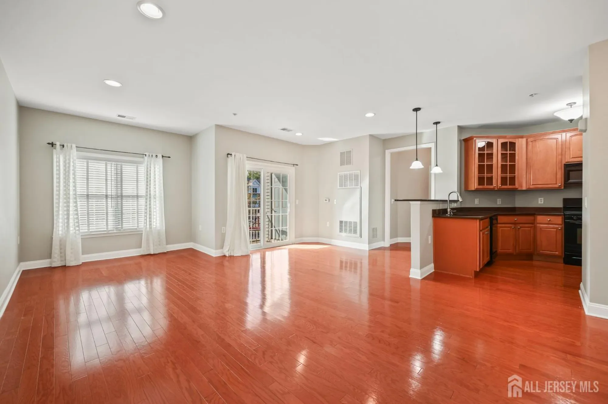 Property Slideshow image 3 of 38 | 3208 falston cir, Old Bridge, NJ, 08857