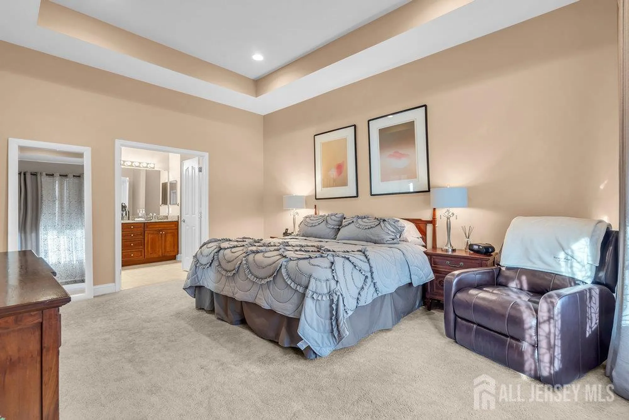 Property Slideshow image 17 of 31 | 147 cobblestone blvd, Monroe, NJ, 08831