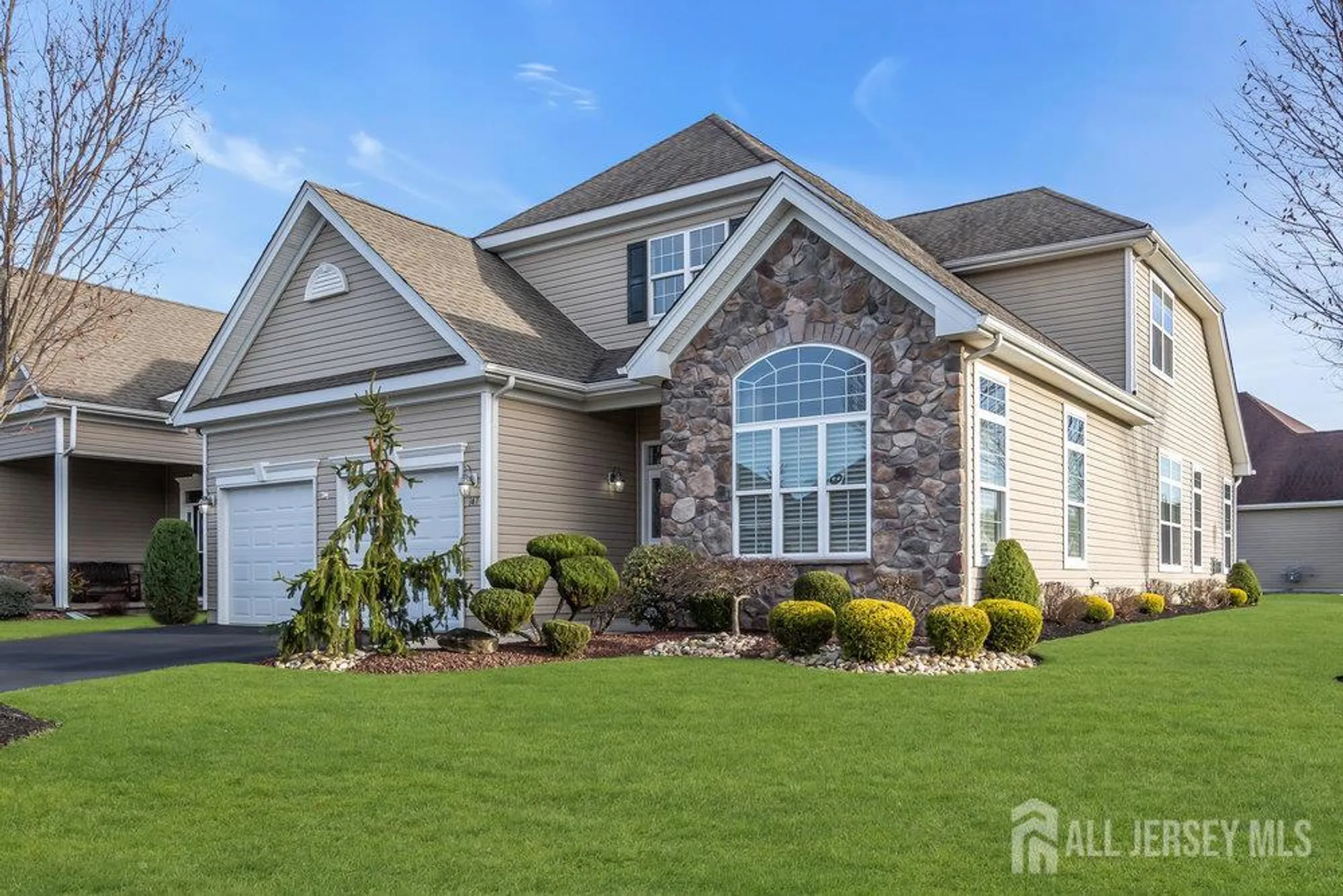 Property Slideshow image 2 of 31 | 147 cobblestone blvd, Monroe, NJ, 08831