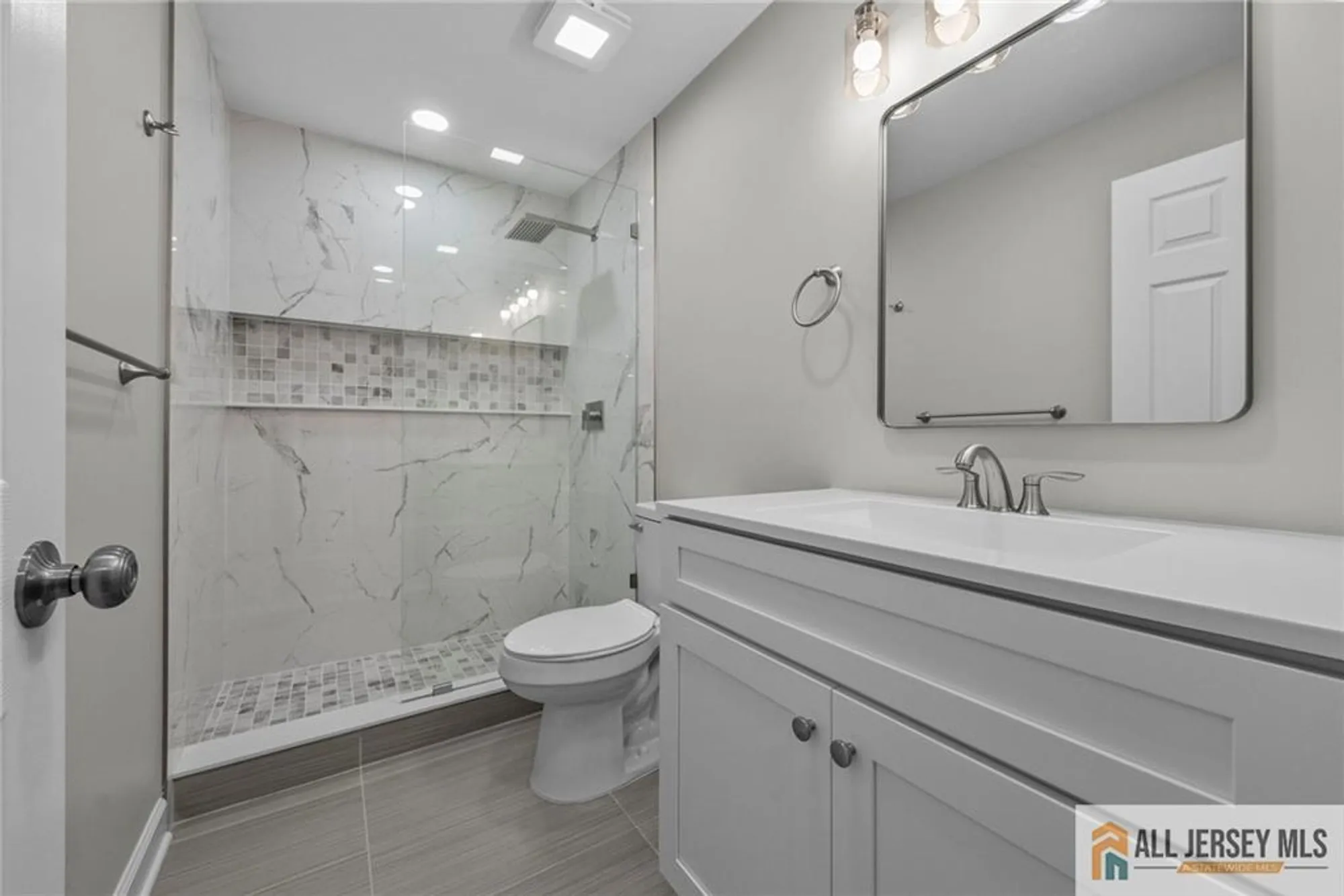 Property Slideshow image 17 of 22 | 113 indigo plz 113a, Monroe, NJ, 08831