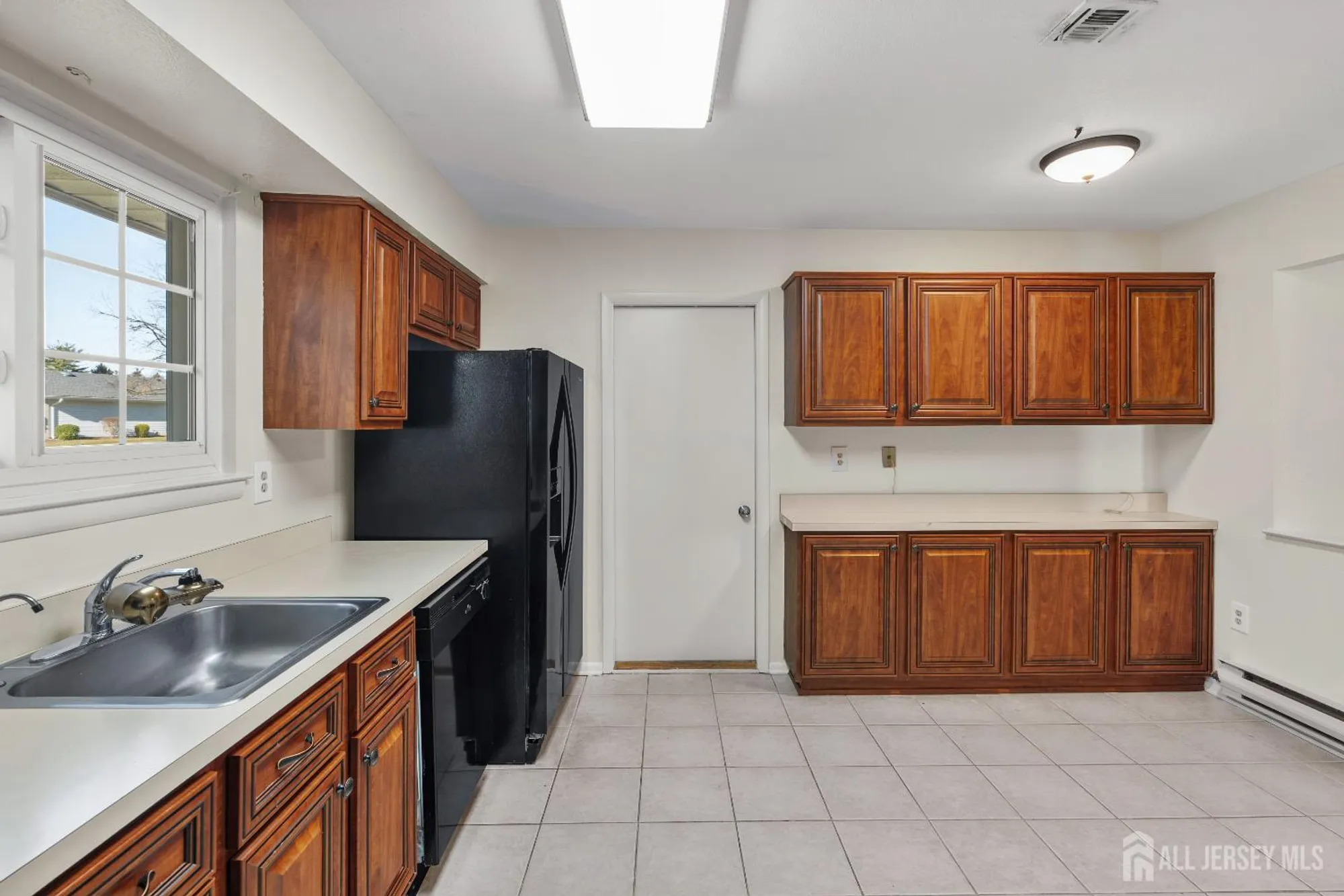 Property Slideshow image 10 of 26 | 801 pompton rd b, Monroe, NJ, 08831