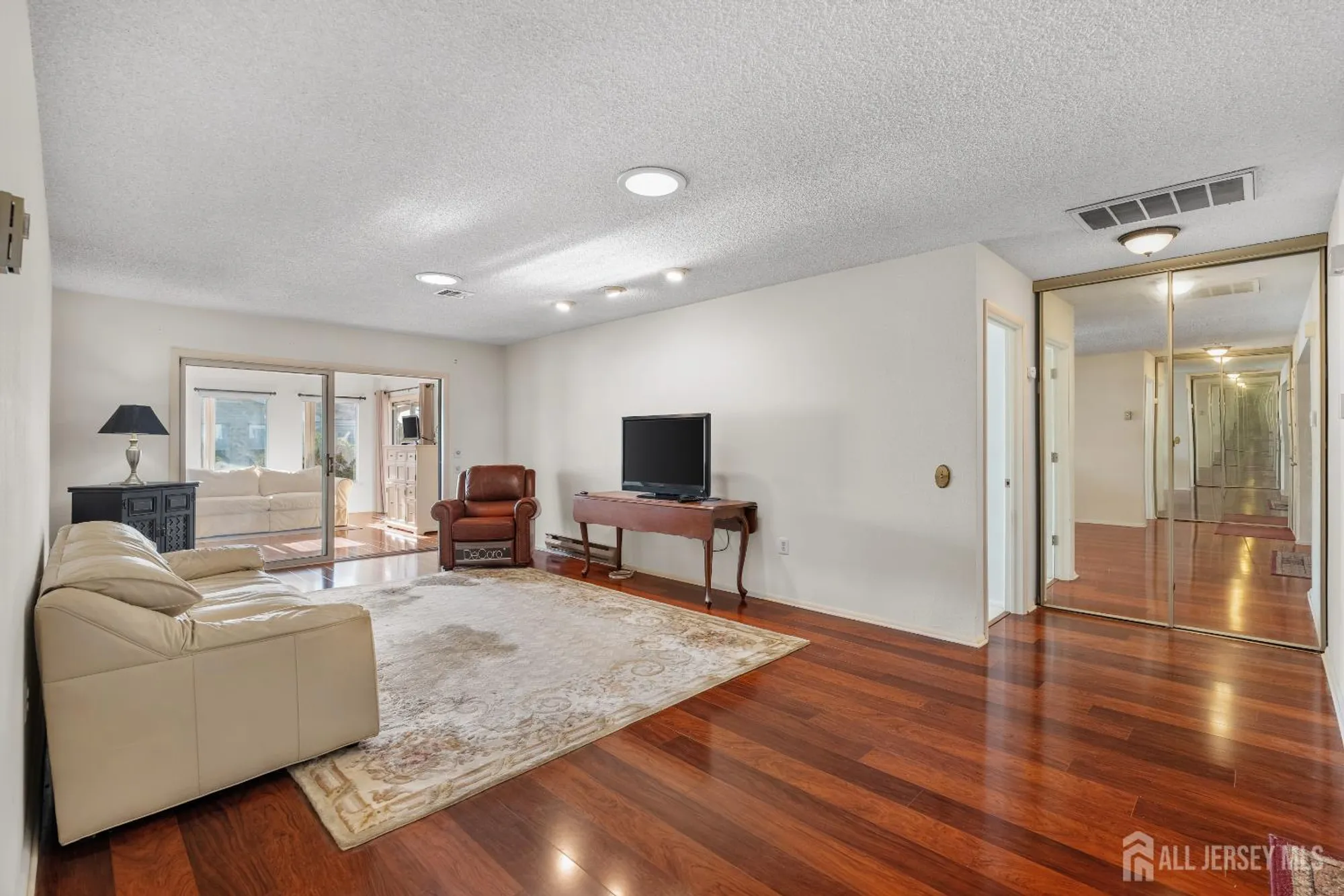 Property Slideshow image 14 of 26 | 801 pompton rd b, Monroe, NJ, 08831