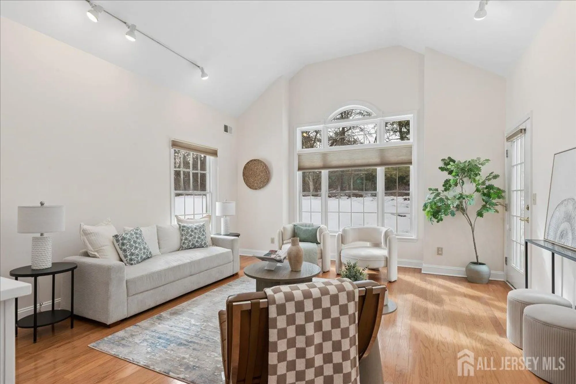 45 HEDGE ROW RD, PLAINSBORO, NJ 08540 | Princeton Windrows | 55+ Home ...