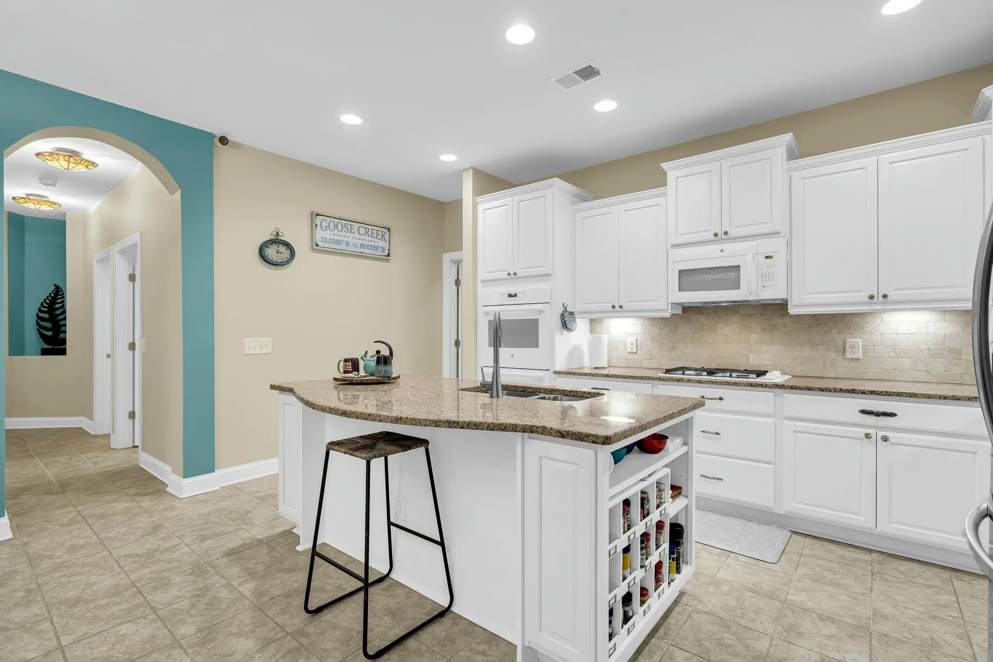 Property Slideshow image 15 of 50 | 404 claymoor village ln, Summerville, SC, 29486