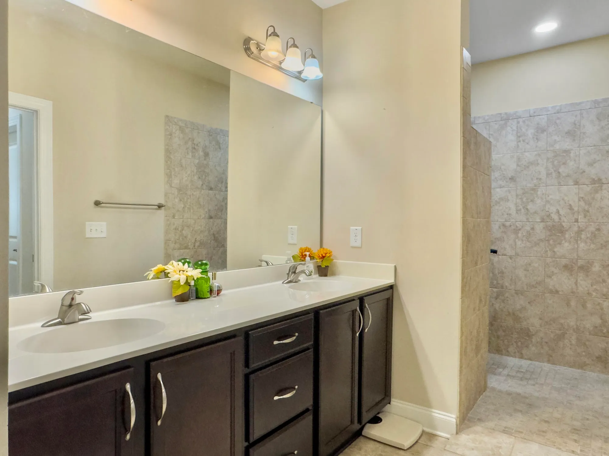 Property Slideshow image 24 of 30 | 222 village stone cir, Summerville, SC, 29486