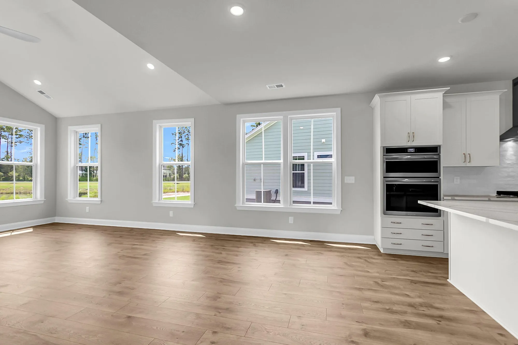 Property Slideshow image 16 of 52 | 755 maynard ln, Summerville, SC, 29486