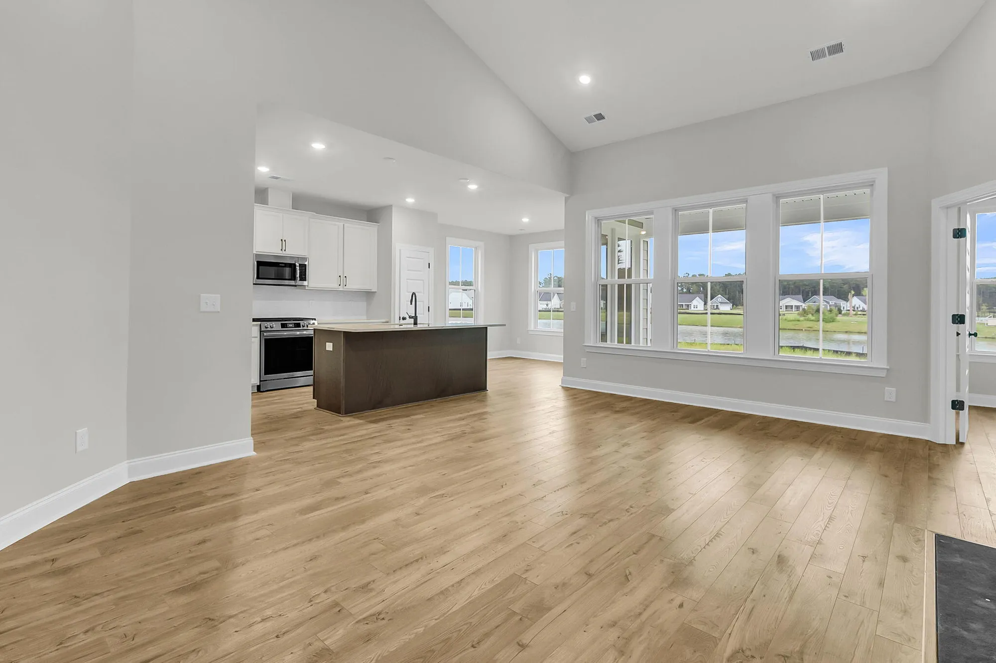 Property Slideshow image 4 of 45 | 761 maynard ln, Summerville, SC, 29486