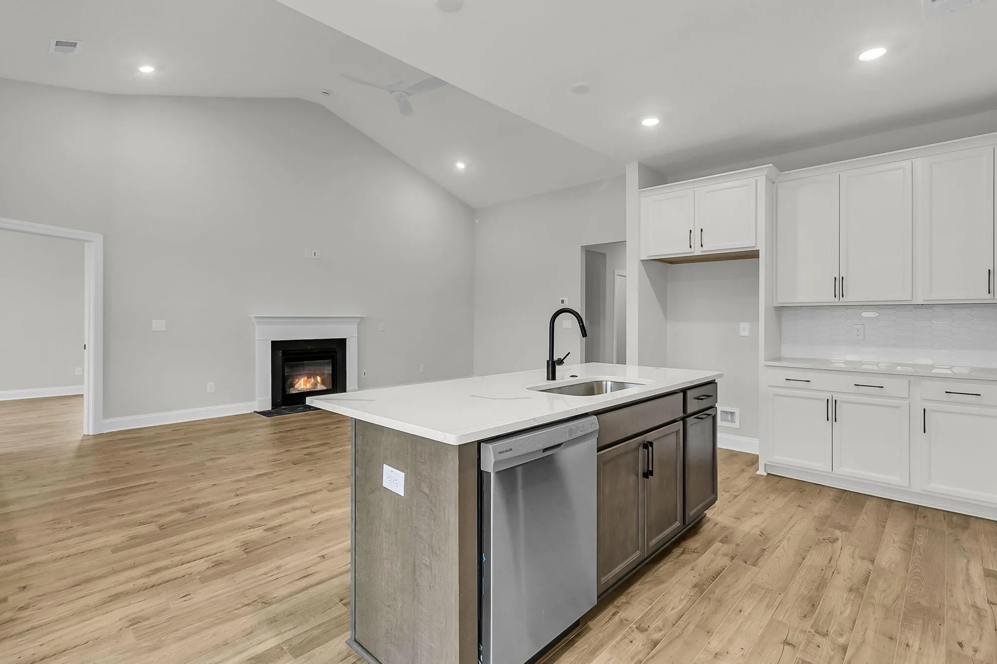 Property Slideshow image 16 of 45 | 761 maynard ln, Summerville, SC, 29486