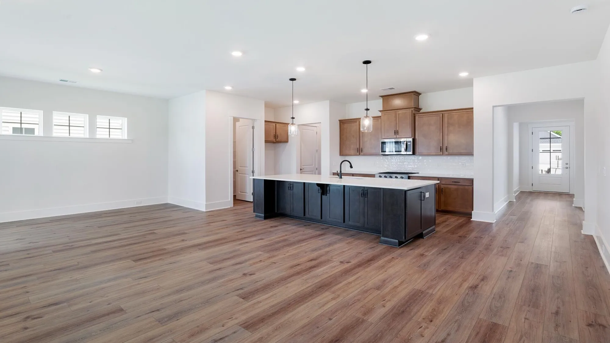 Property Slideshow image 9 of 21 | 139 summerwind dr, Summerville, SC, 29486