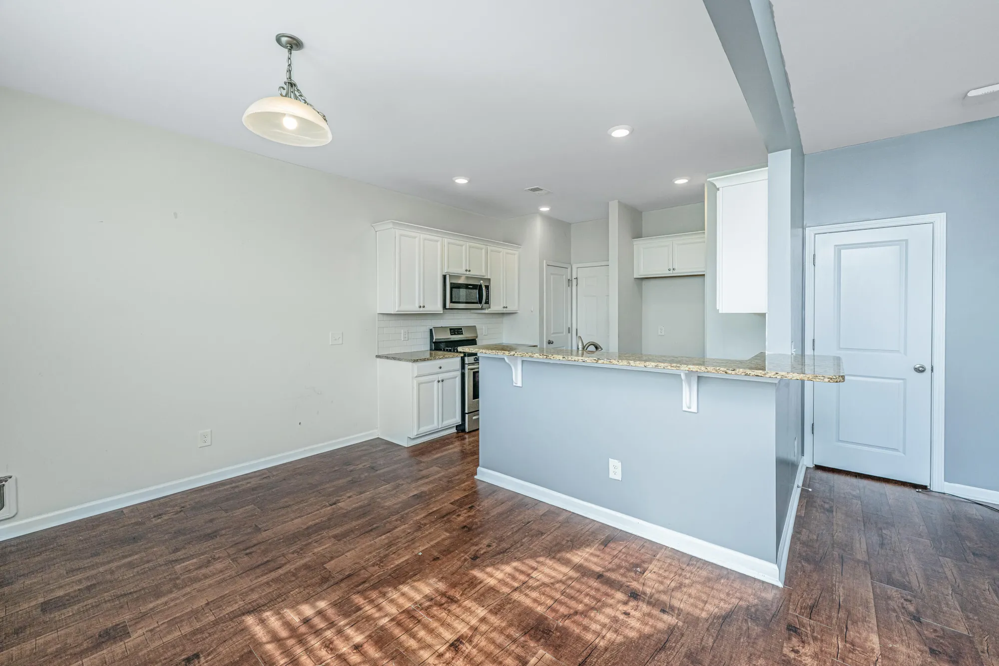 Property Slideshow image 10 of 43 | 828 redbud ln, Summerville, SC, 29486