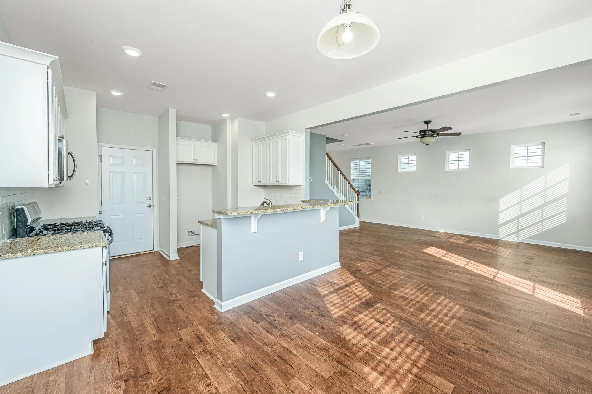 Property Slideshow image 11 of 43 | 828 redbud ln, Summerville, SC, 29486