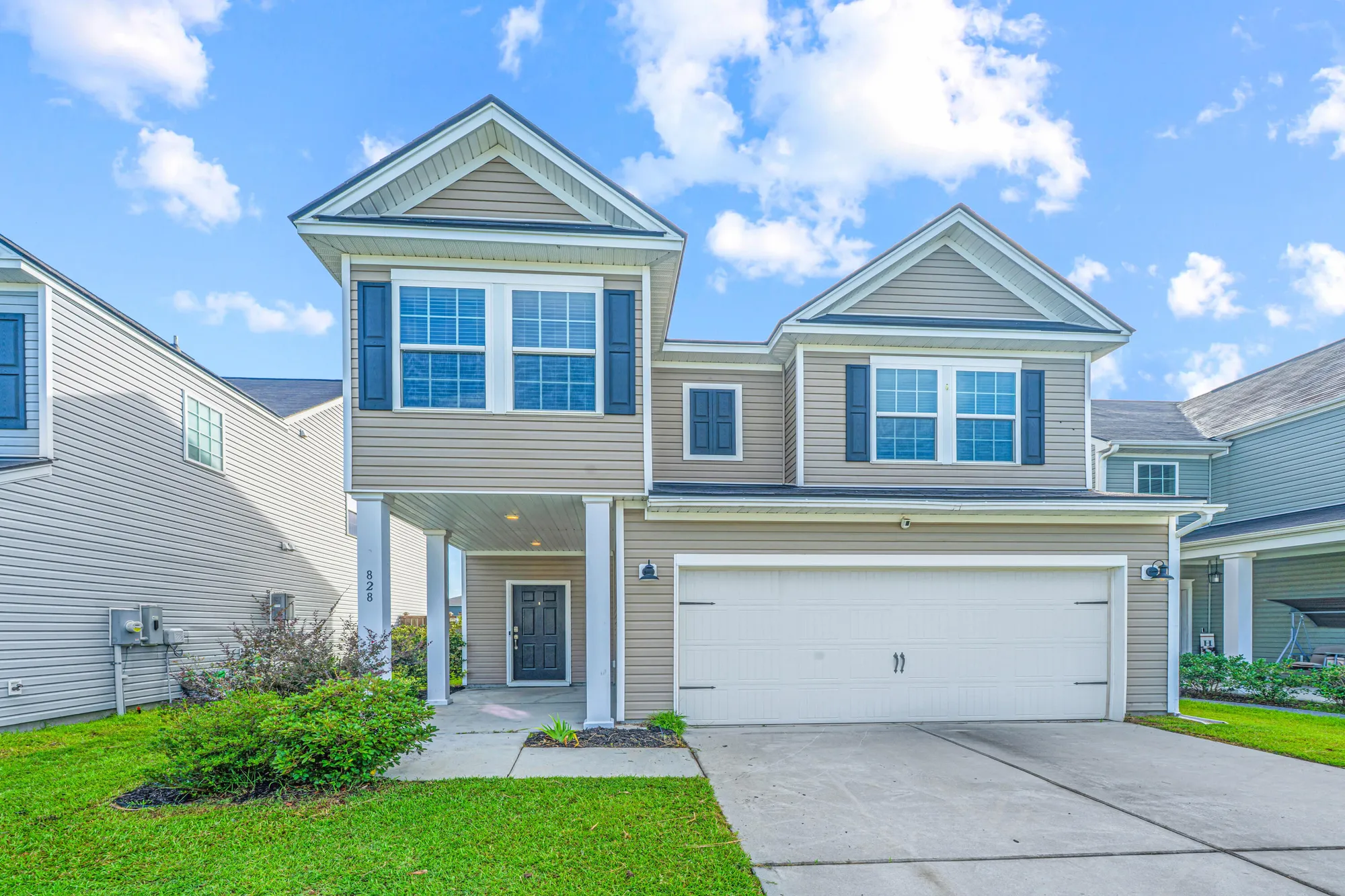 Property Slideshow image 4 of 43 | 828 redbud ln, Summerville, SC, 29486