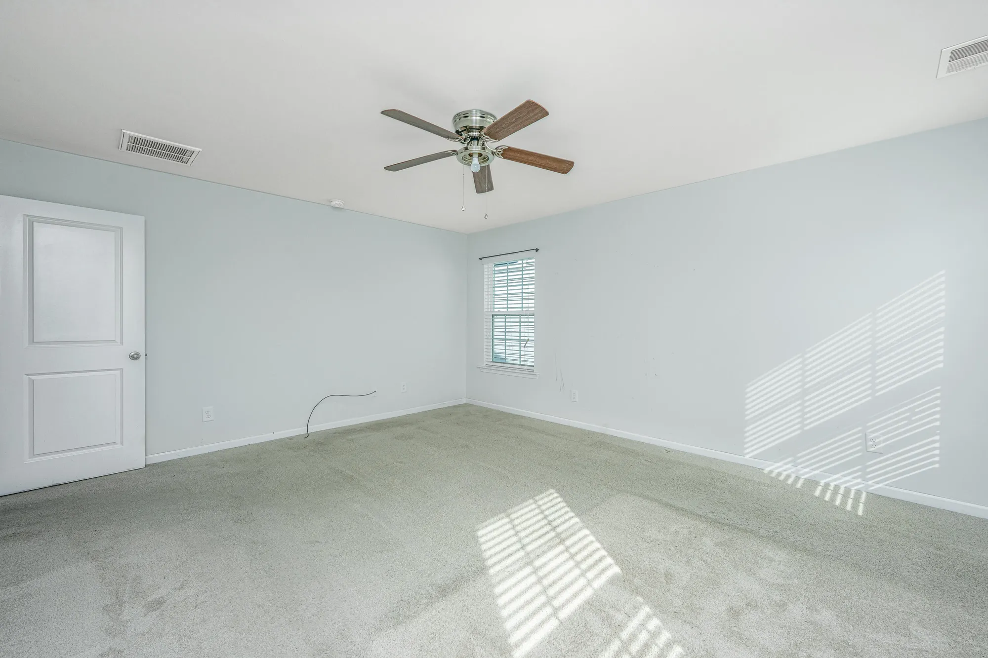 Property Slideshow image 21 of 43 | 828 redbud ln, Summerville, SC, 29486