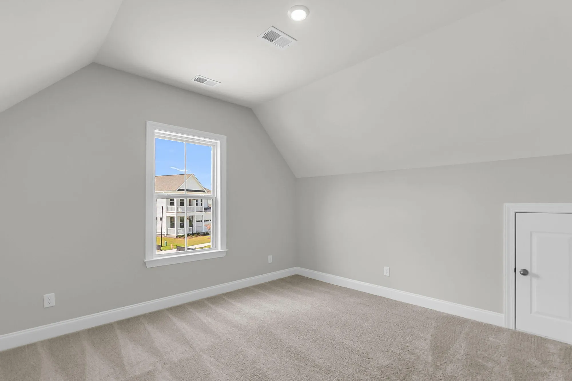 Property Slideshow image 32 of 48 | 753 maynard ln, Summerville, SC, 29486