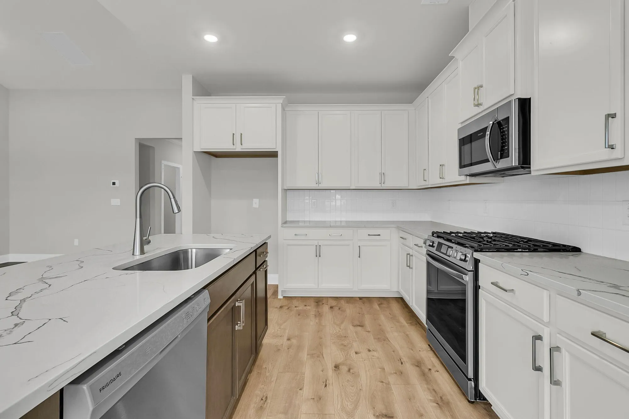 Property Slideshow image 11 of 50 | 759 maynard ln, Summerville, SC, 29486