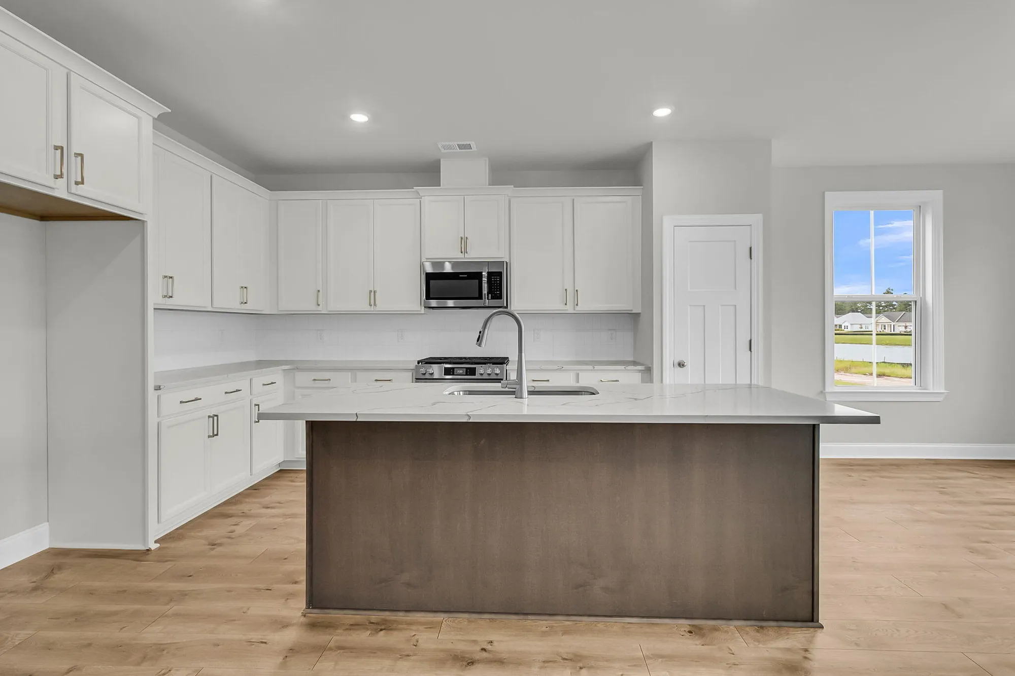 Property Slideshow image 15 of 50 | 759 maynard ln, Summerville, SC, 29486