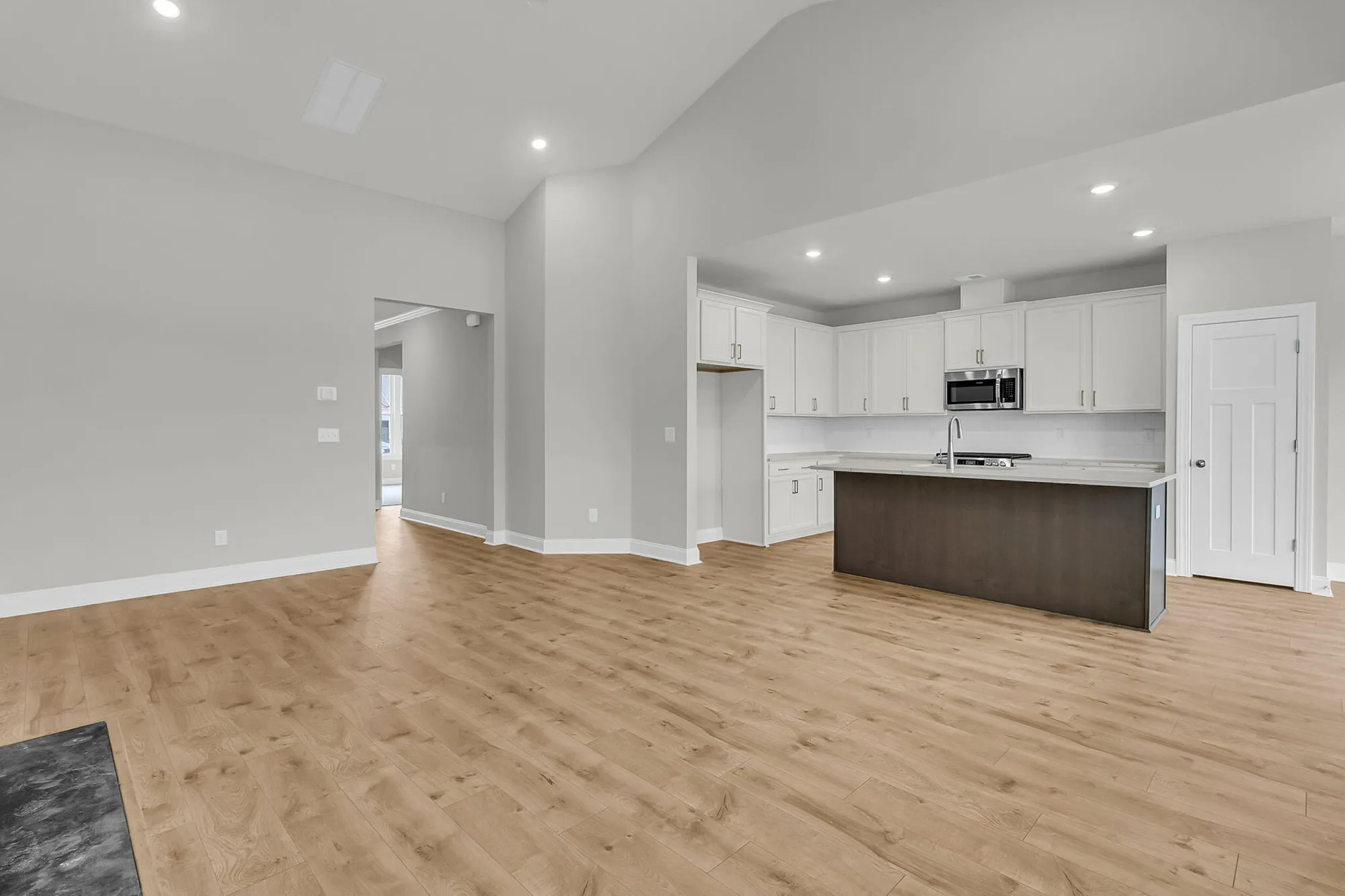 Property Slideshow image 5 of 50 | 759 maynard ln, Summerville, SC, 29486