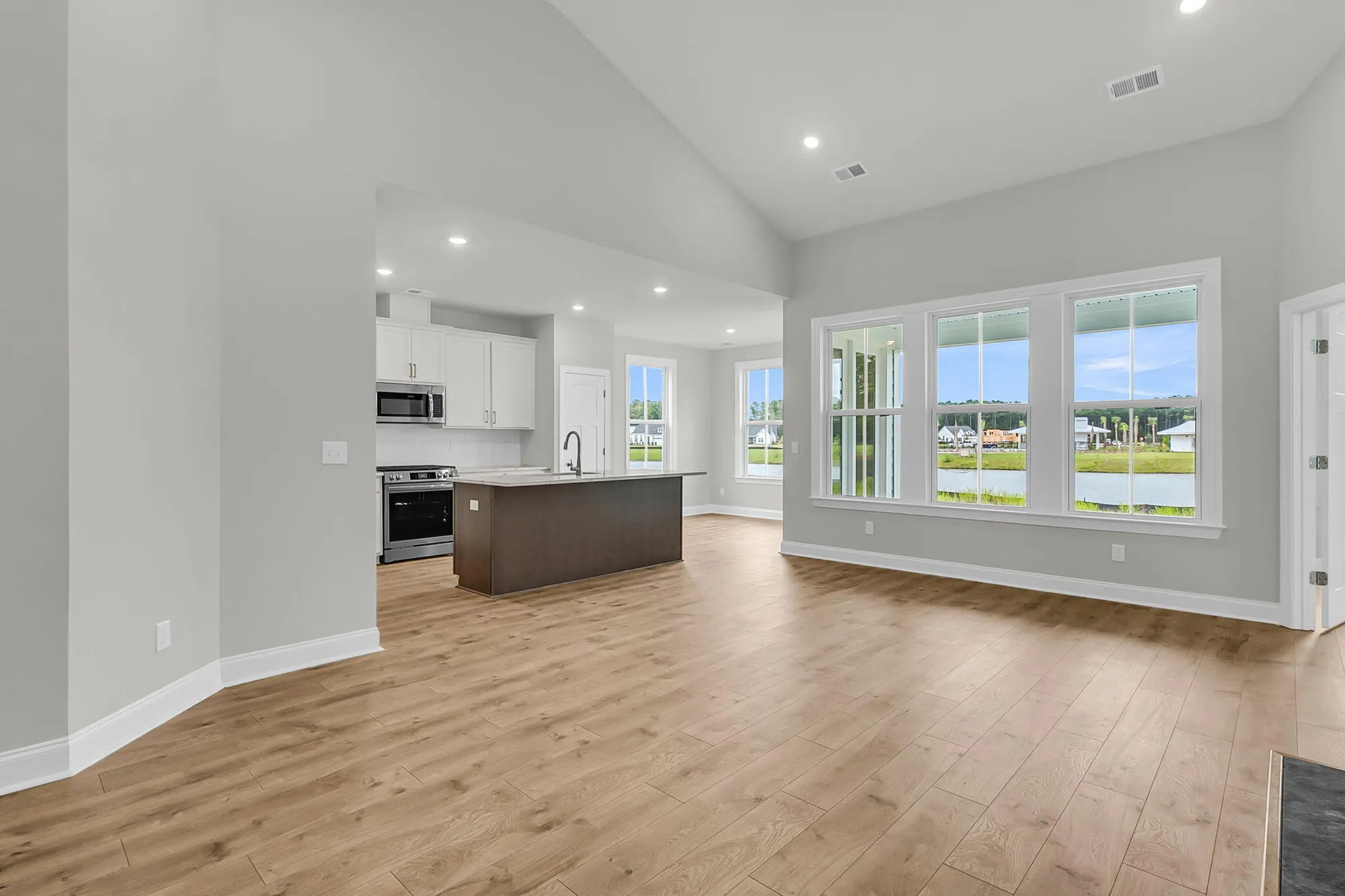 Property Slideshow image 9 of 50 | 759 maynard ln, Summerville, SC, 29486