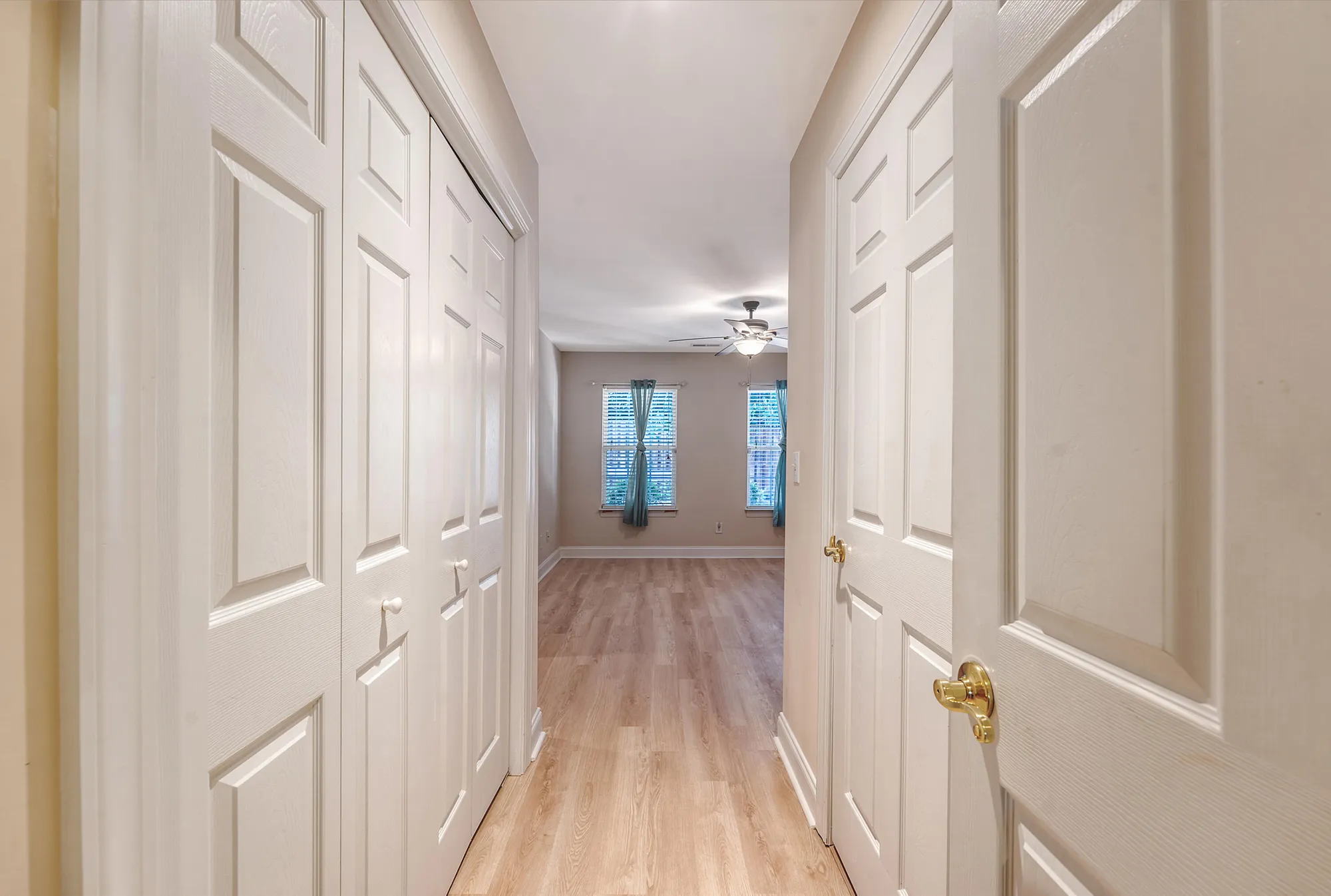 Property Slideshow image 10 of 38 | 9117 woodcreek ct, North Charleston, SC, 29406