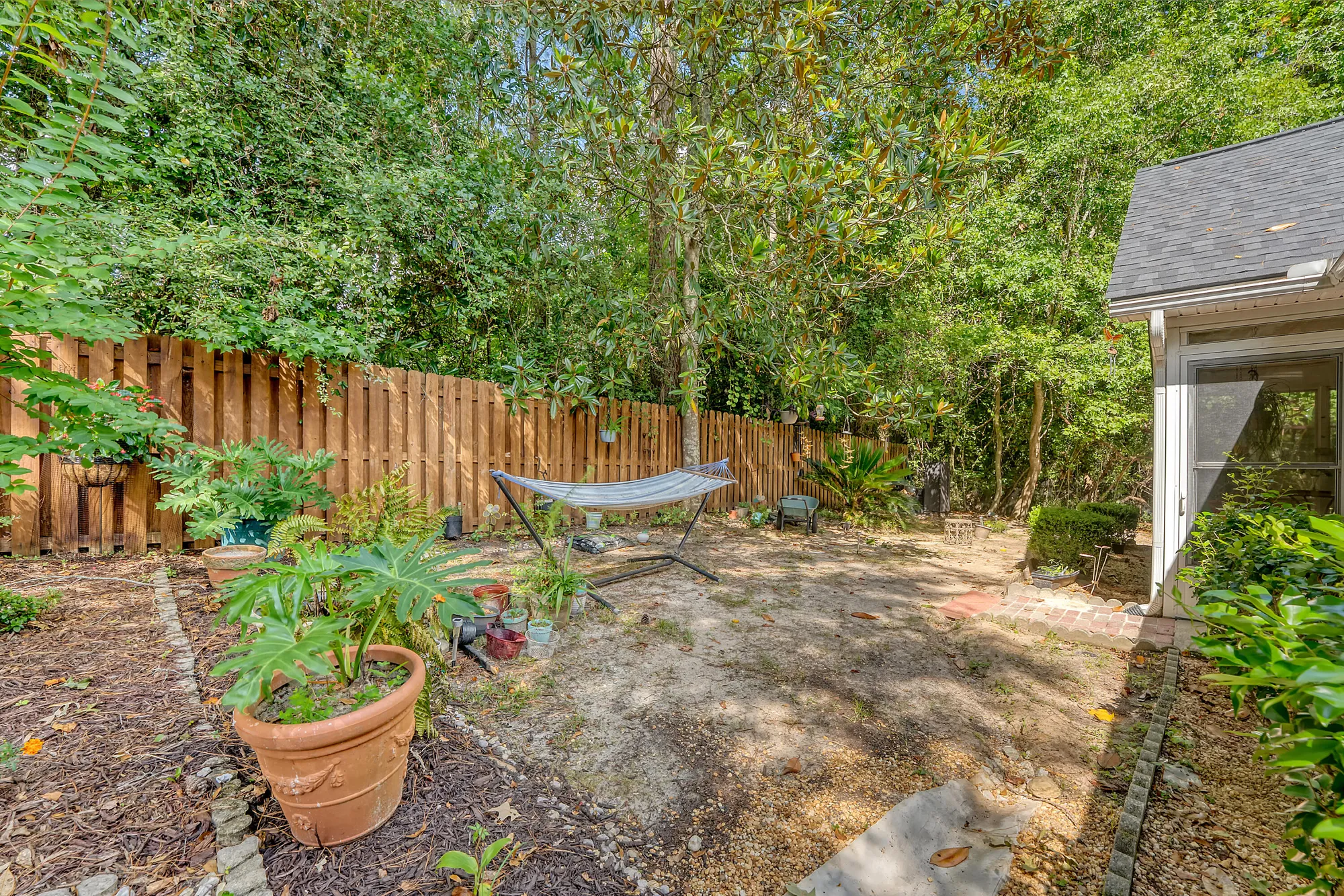 Property Slideshow image 25 of 38 | 9117 woodcreek ct, North Charleston, SC, 29406