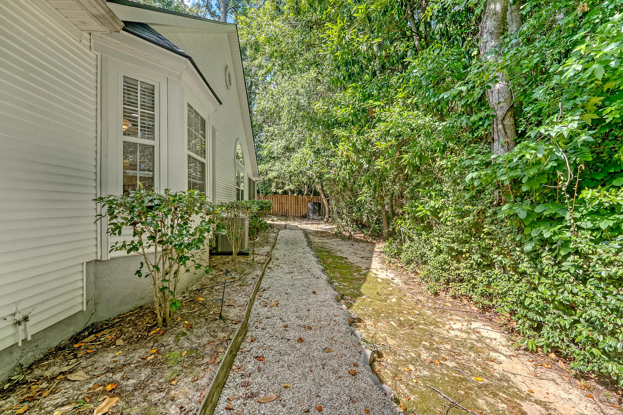 Property Slideshow image 27 of 38 | 9117 woodcreek ct, North Charleston, SC, 29406