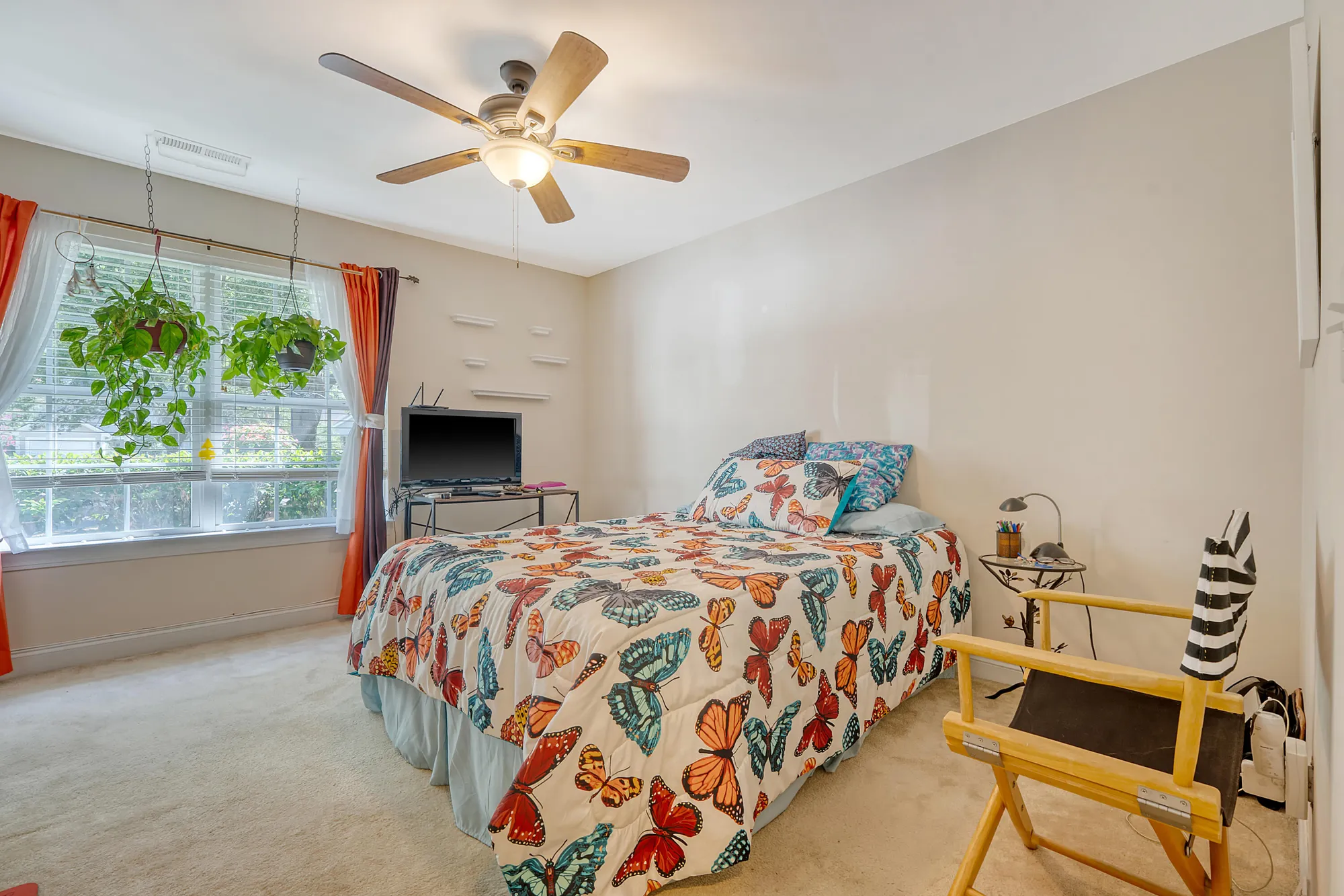 Property Slideshow image 16 of 38 | 9117 woodcreek ct, North Charleston, SC, 29406