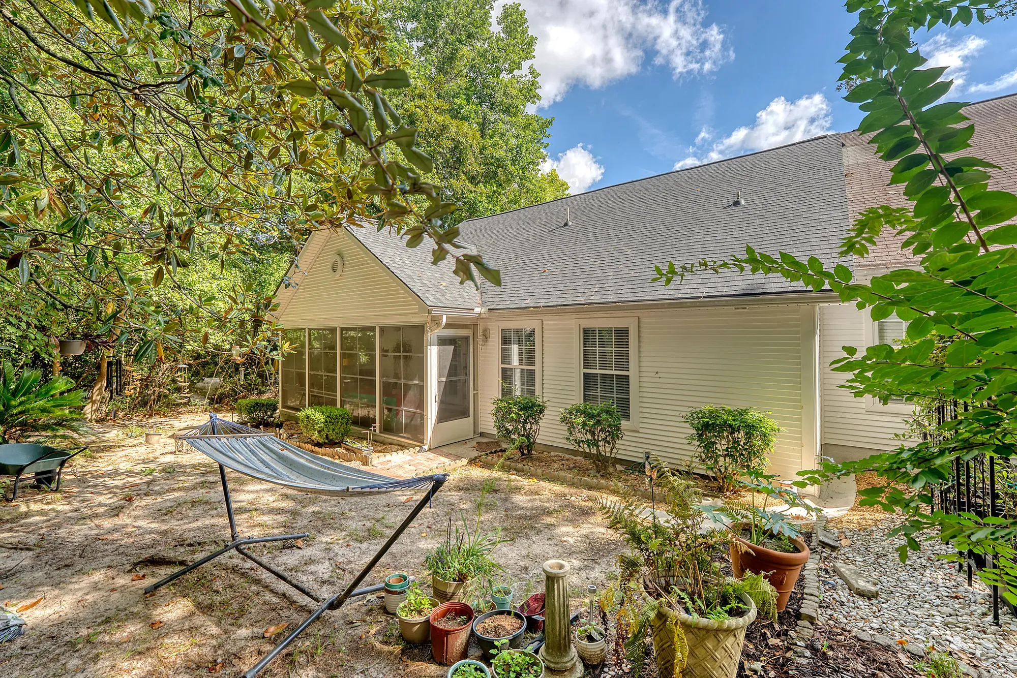 Property Slideshow image 26 of 38 | 9117 woodcreek ct, North Charleston, SC, 29406