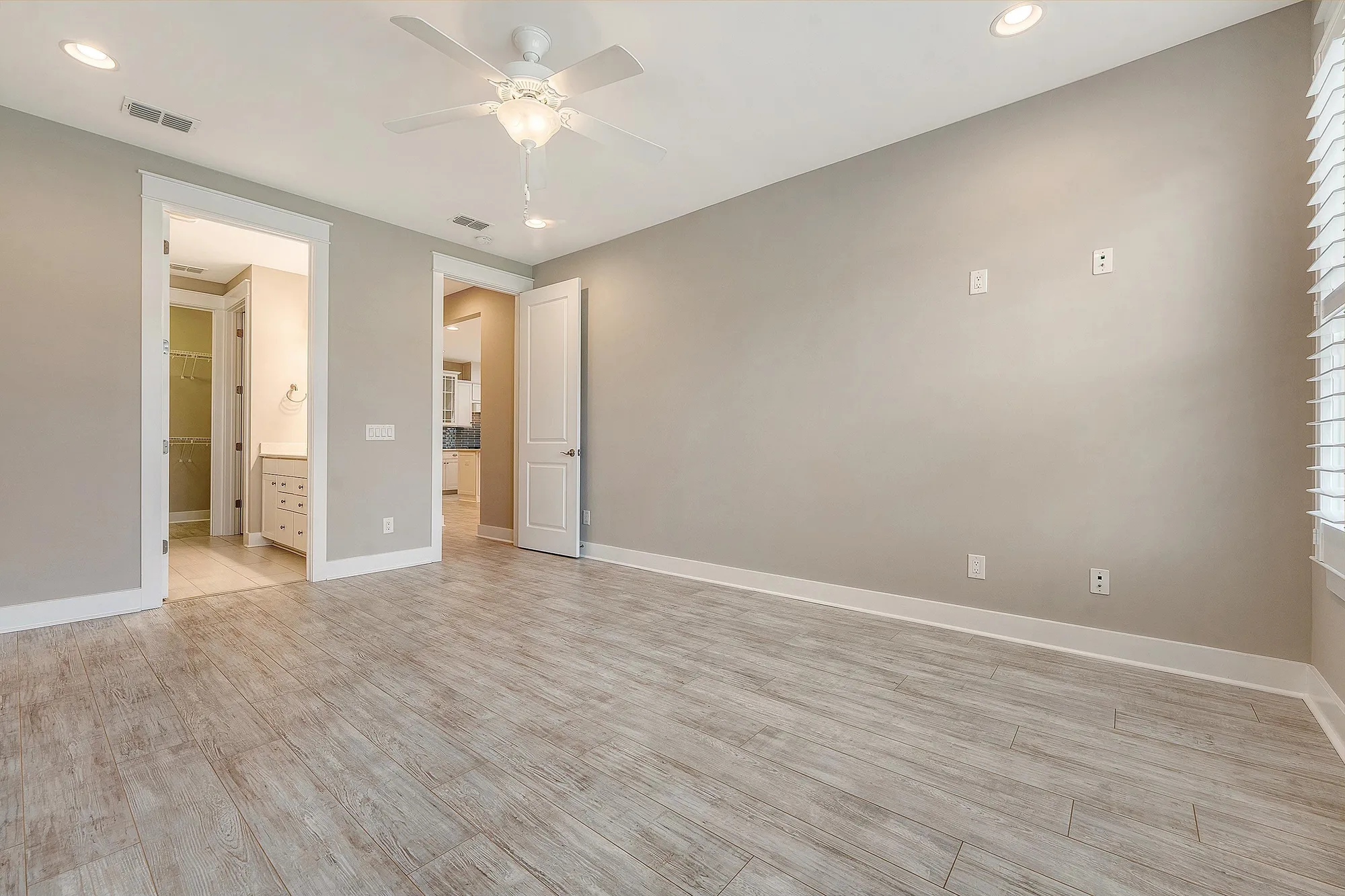 Property Slideshow image 18 of 57 | 117 harbor trace ln, Summerville, SC, 29486