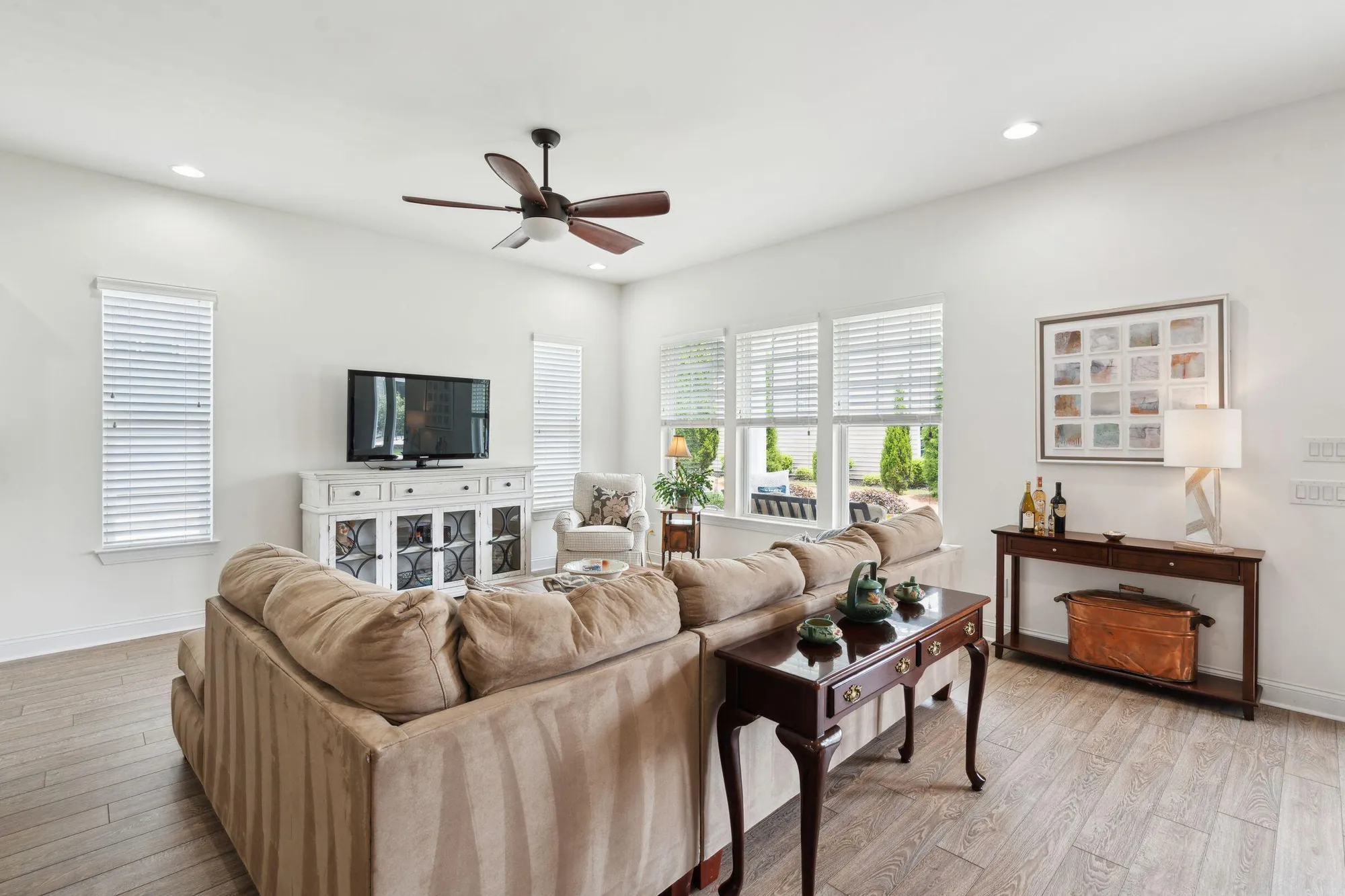 Property Slideshow image 26 of 76 | 516 tidewater chase ln, Summerville, SC, 29486