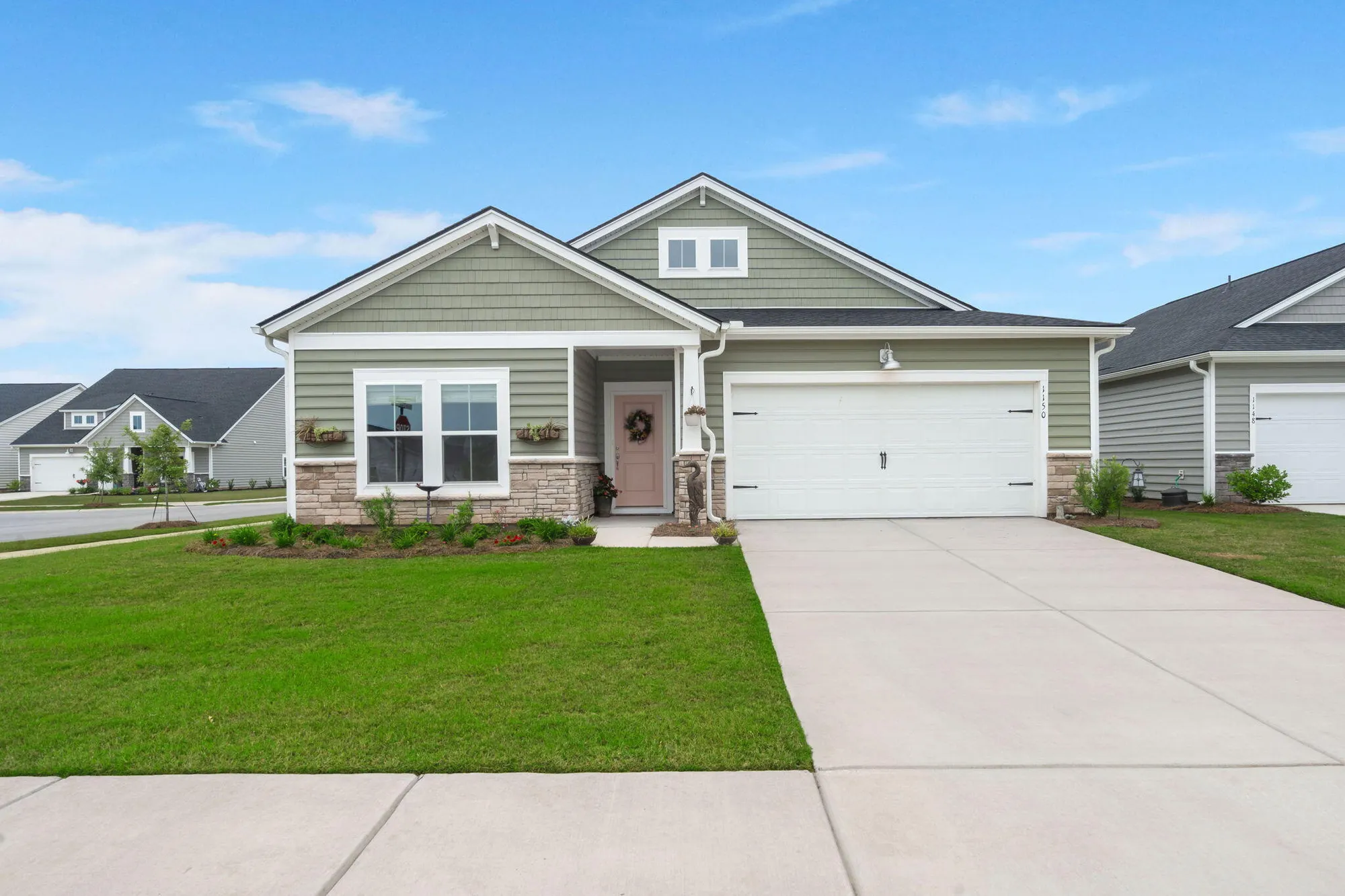 Property Slideshow image 2 of 60 | 1150 cooper point st, Summerville, SC, 29485