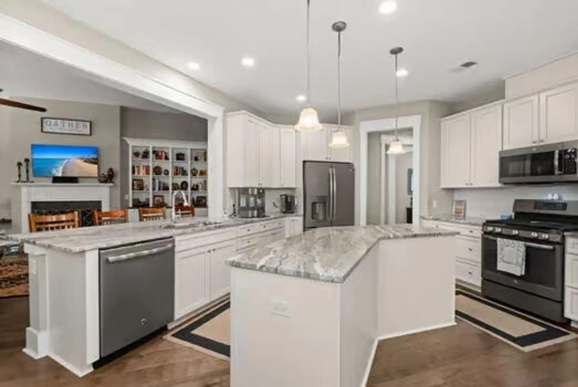 Property Slideshow image 17 of 64 | 6016 wild azalea rd, Summerville, SC, 29483