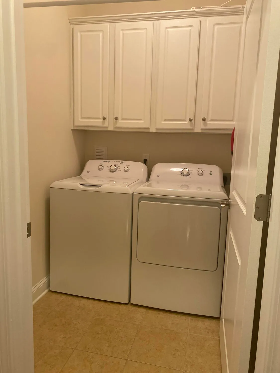 Property Slideshow image 14 of 18 | 556 sea foam st, Summerville, SC, 29486