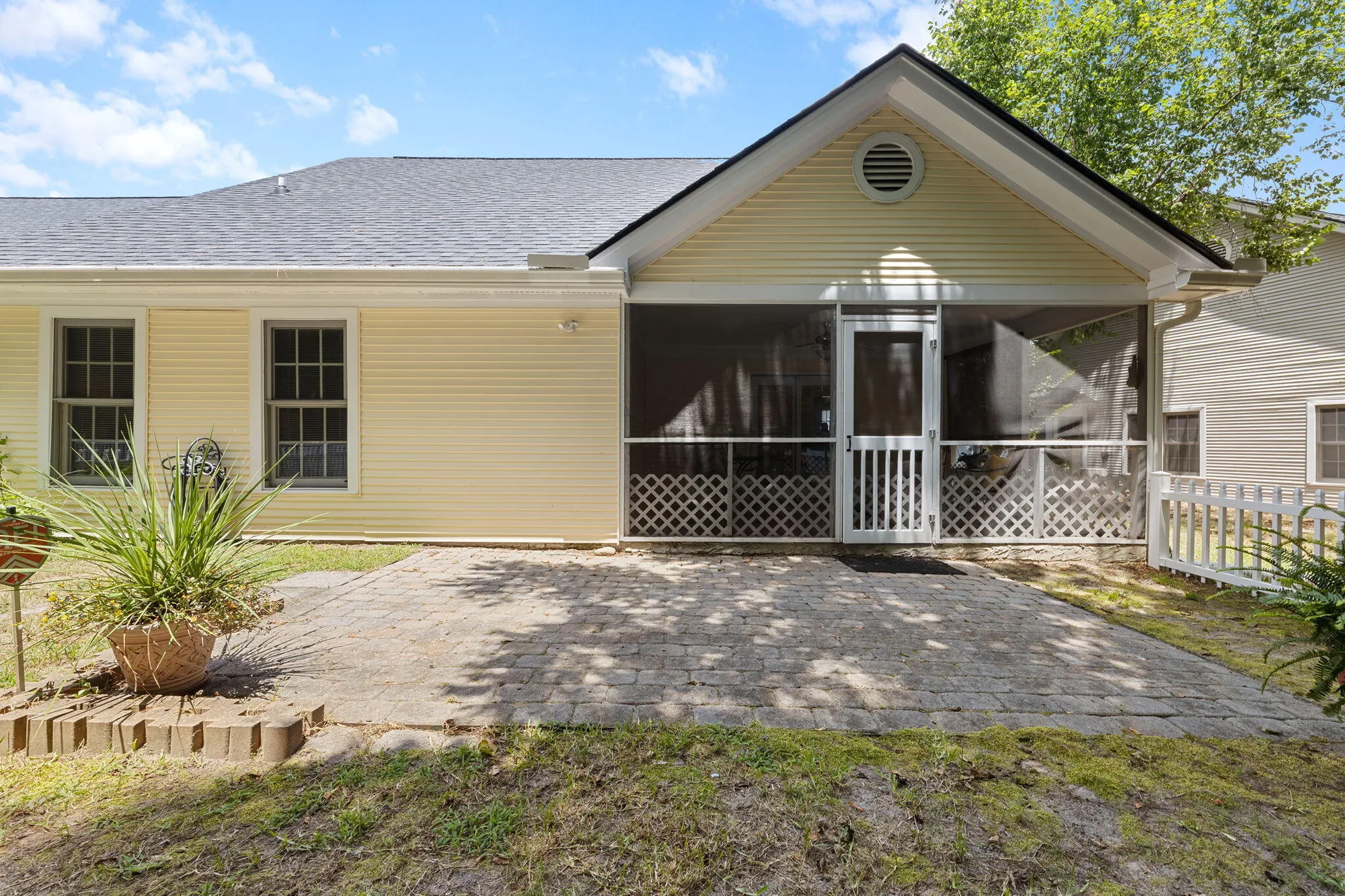 Property Slideshow image 27 of 43 | 9091 delancey cir, North Charleston, SC, 29406