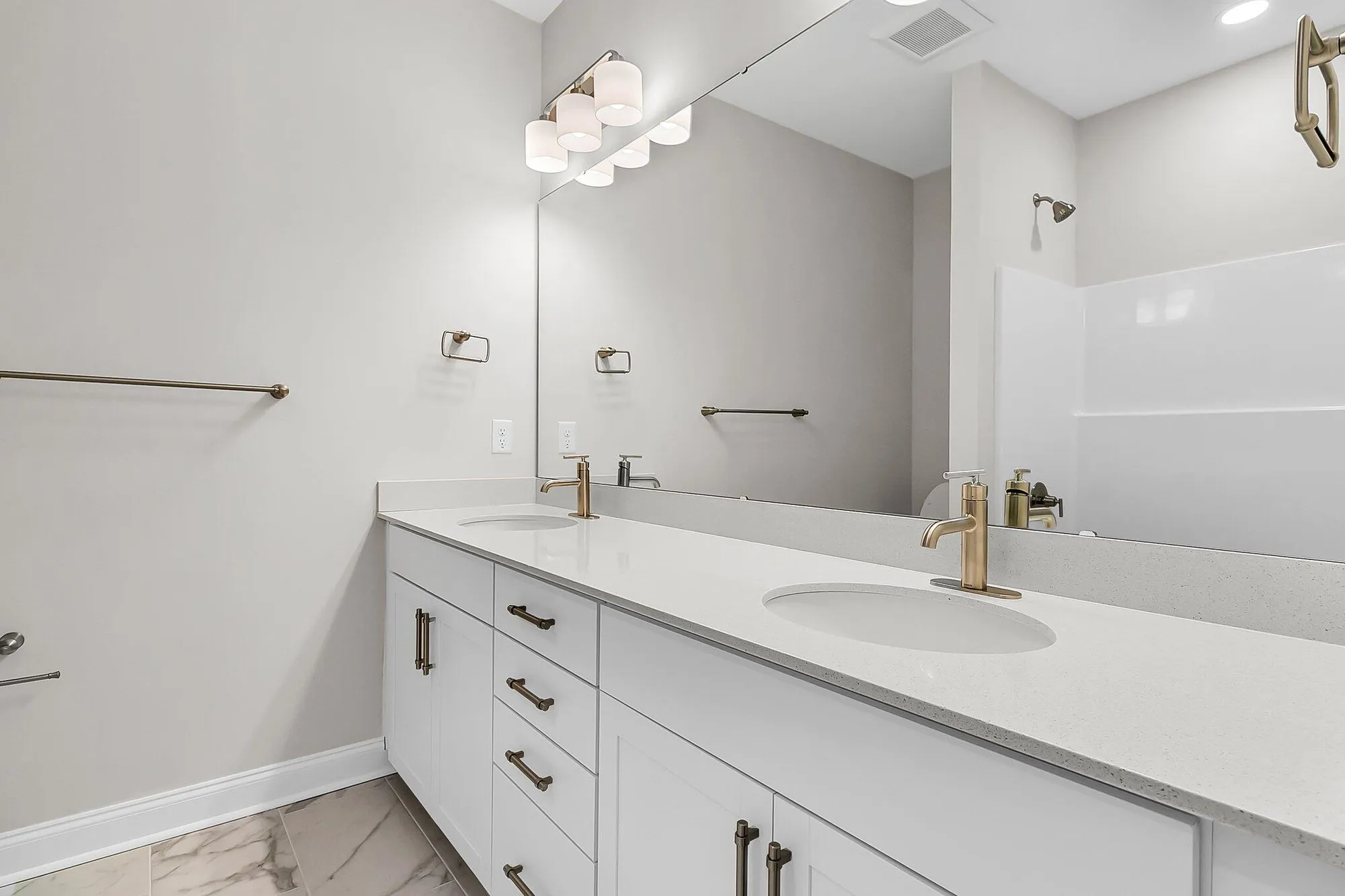 Property Slideshow image 26 of 41 | 764 maynard ln, Summerville, SC, 29486