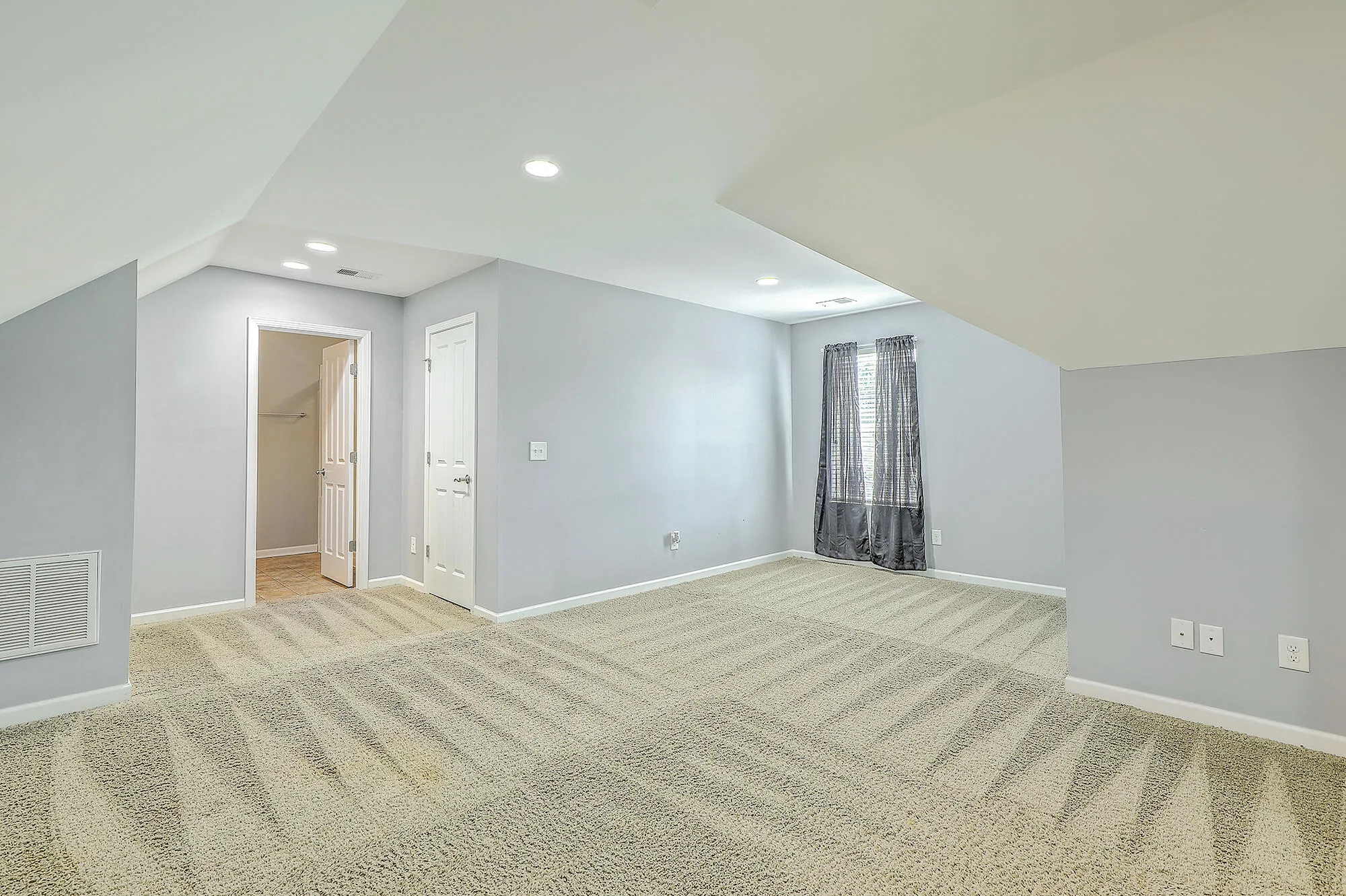 Property Slideshow image 24 of 36 | 271 village stone cir, Summerville, SC, 29486