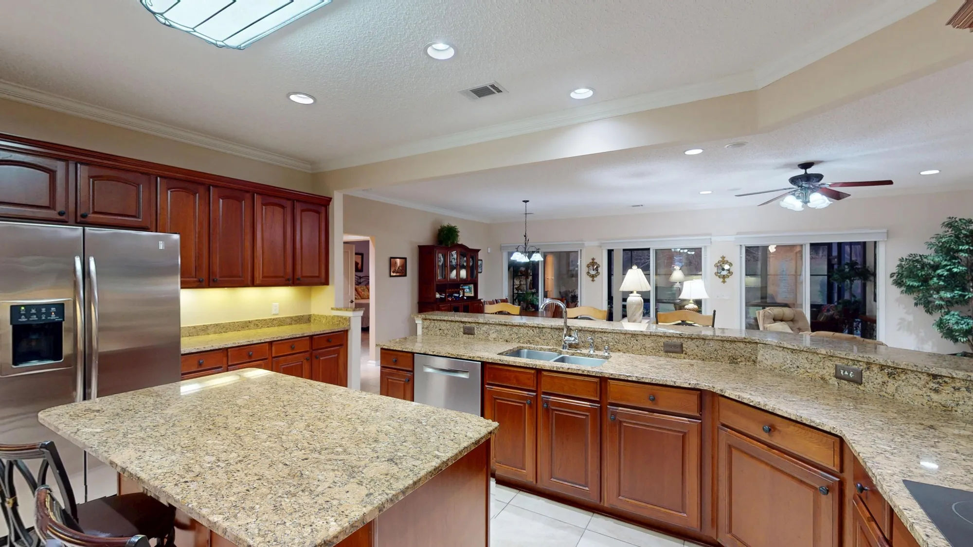 Property Slideshow image 8 of 55 | 6 rose sage walk, Bluffton, SC, 29909