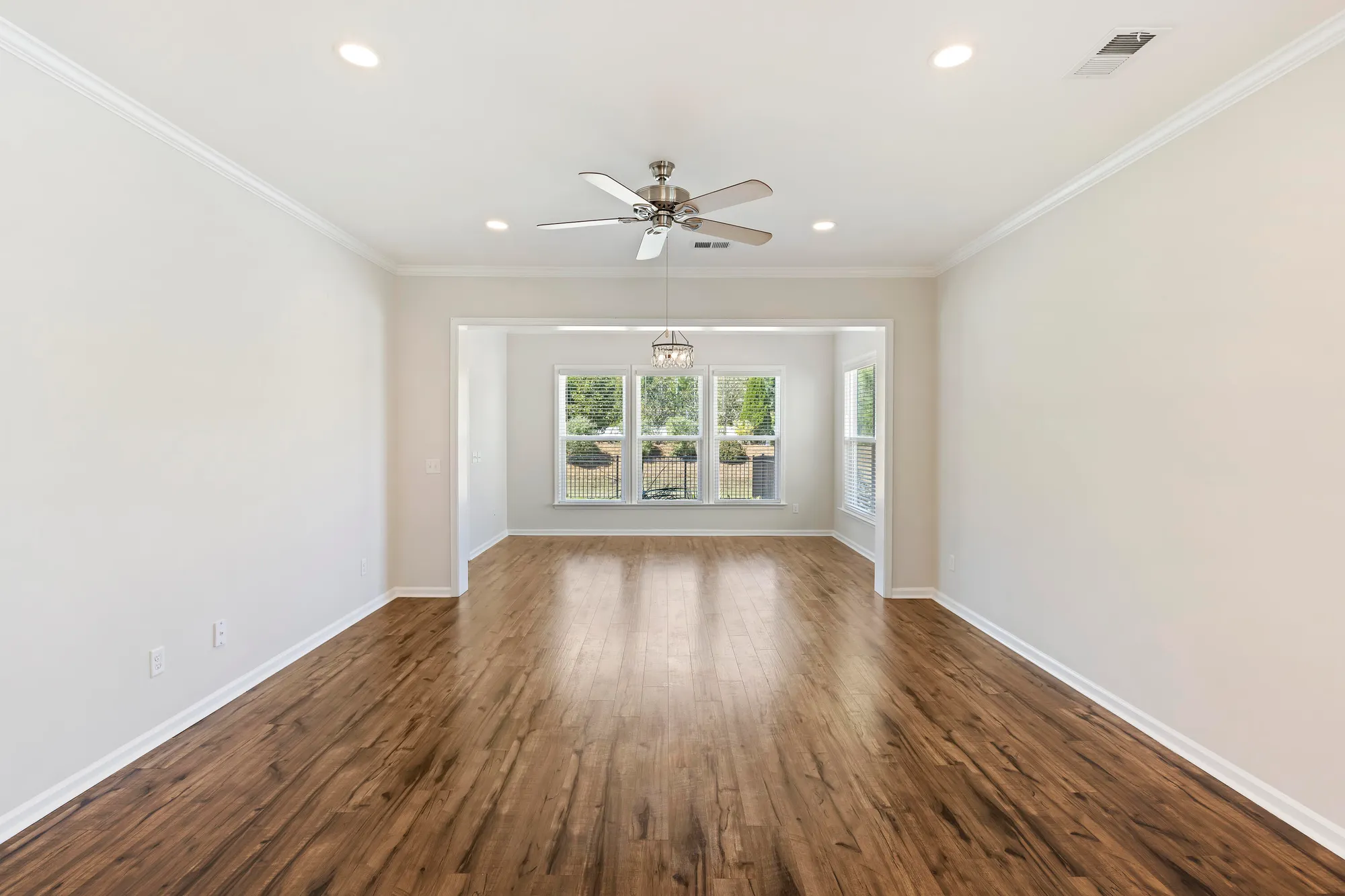 Property Slideshow image 37 of 79 | 422 switchgrass dr, Summerville, SC, 29486